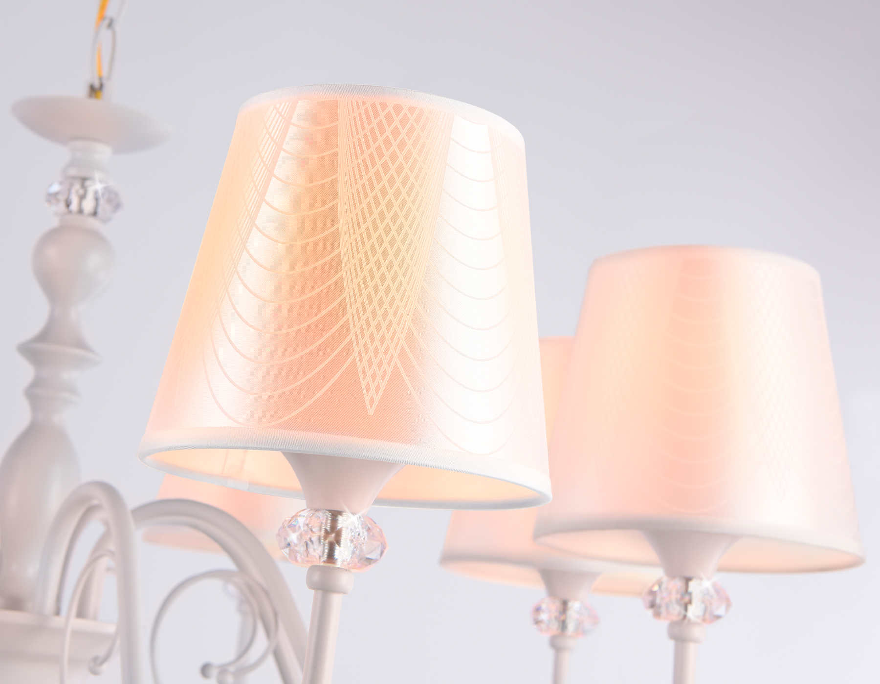 Подвесная люстра с абажуром и хрусталем TR4605/8 WH белый E27/8 max 40W D770*910