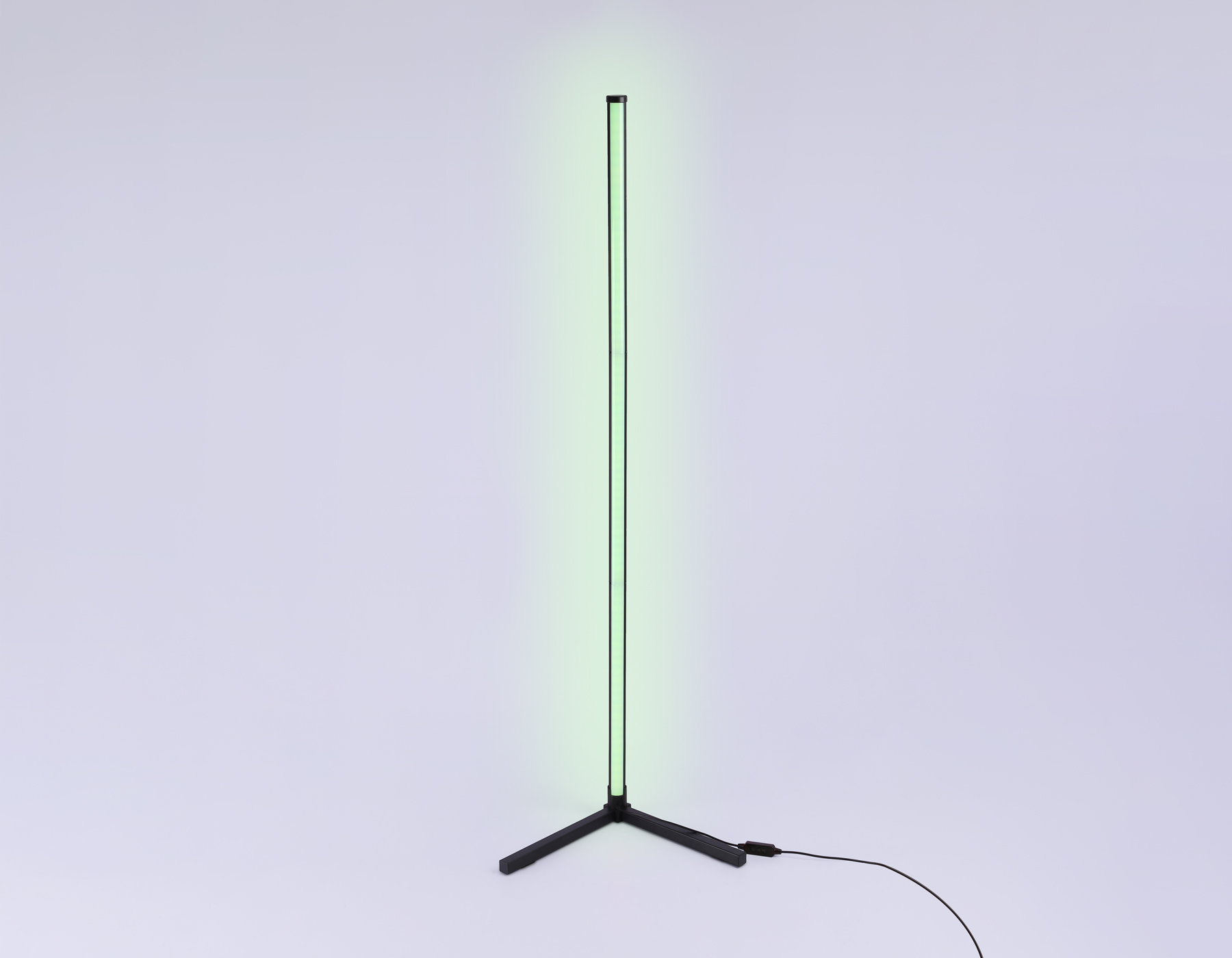 Светильник светодиодный напольный RGB с пультом FL8022 BK черный LED 15W RGB D32*1250 (ПДУ РАДИО 2.4G)