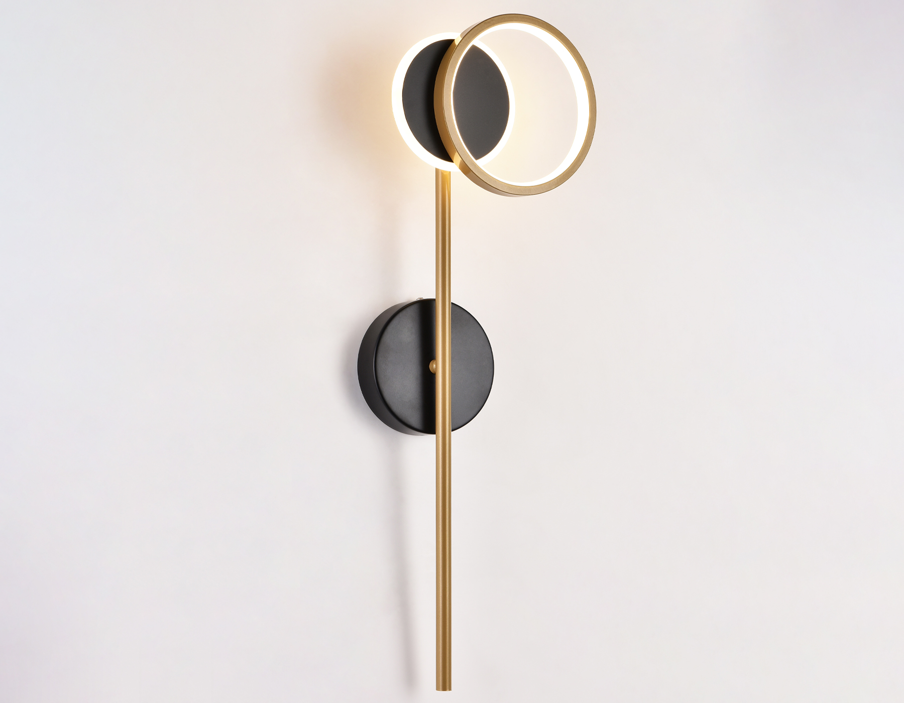 Настенный поворотный светодиодный светильник FL5192 SBK/GD черный песок/золото LED 3000K 9W 600*221*30