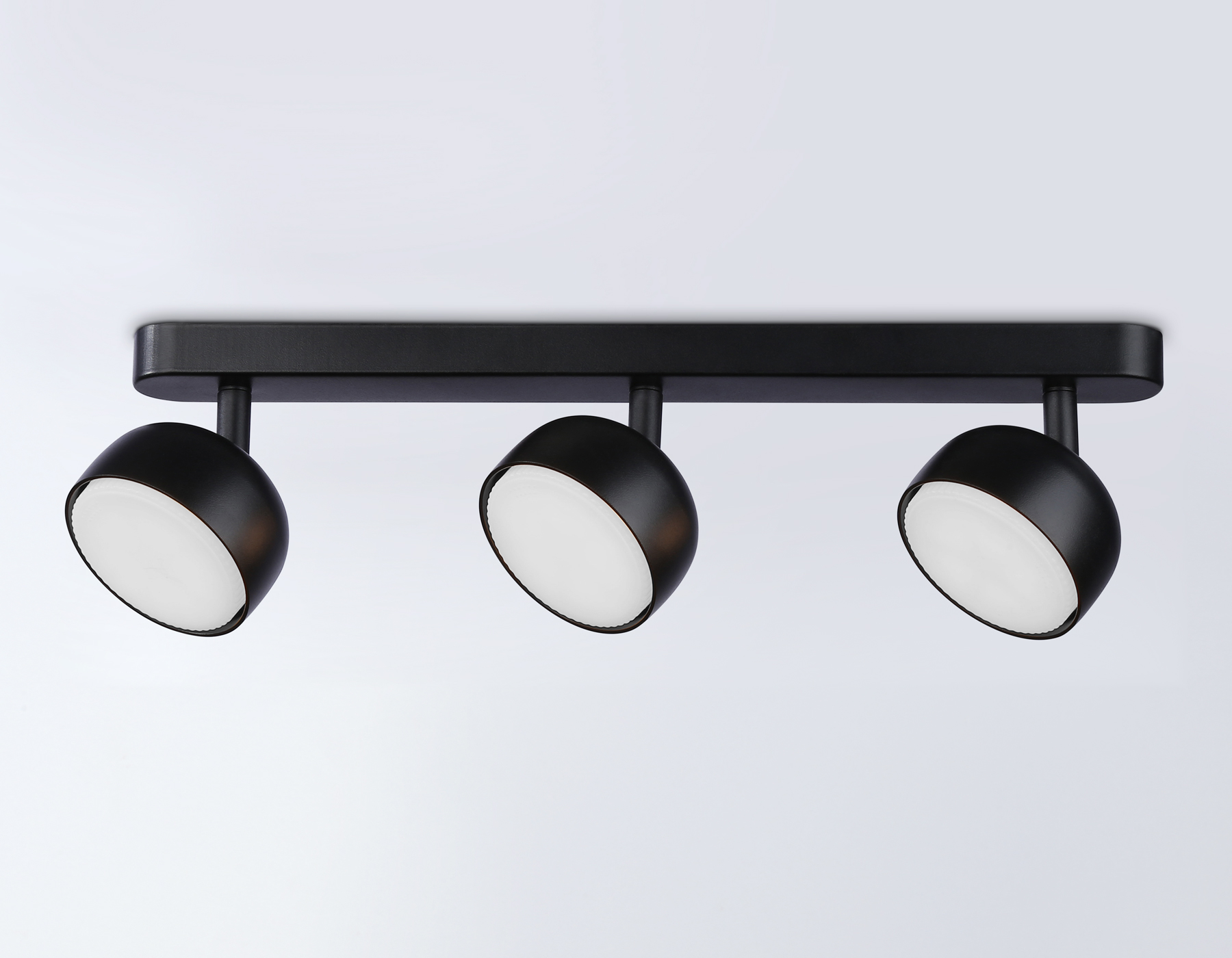 Светильник накладной поворотный со сменной лампой GX53 TN71018/3 BK черный GX53/3 max 12W 400*80*90