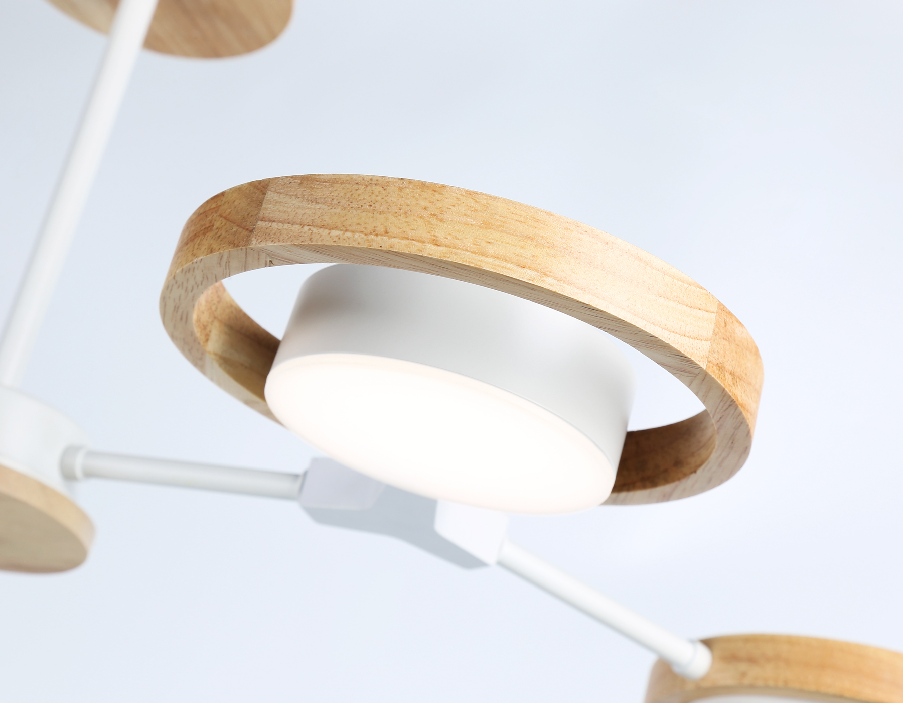 Подвесной светодиодный светильник FL51609/4 WH/LW белый/светлое дерево 3000K/4200K/6400K 28W 825*530*285 (Без ПДУ)