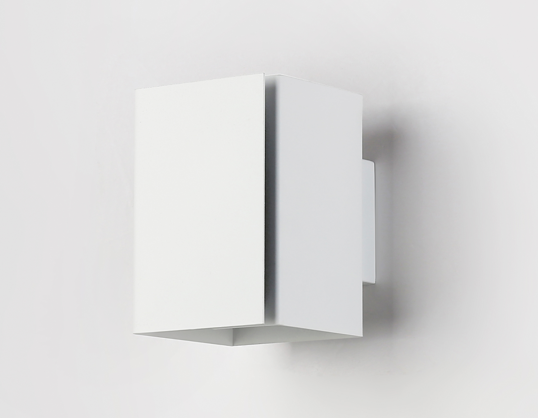 Светильник настенный со сменной лампой G9 TN5115 WH белый G9 max 40W 120*80*105