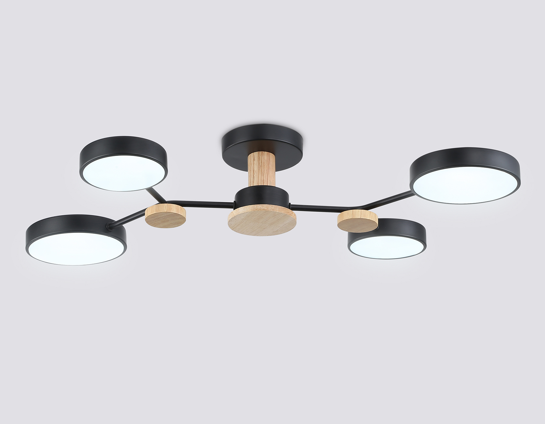 Люстра светодиодная на штанге FL4860/4 BK/WD черный/дерево 60W 3000-6000K 700*400*120 (без ПДУ)