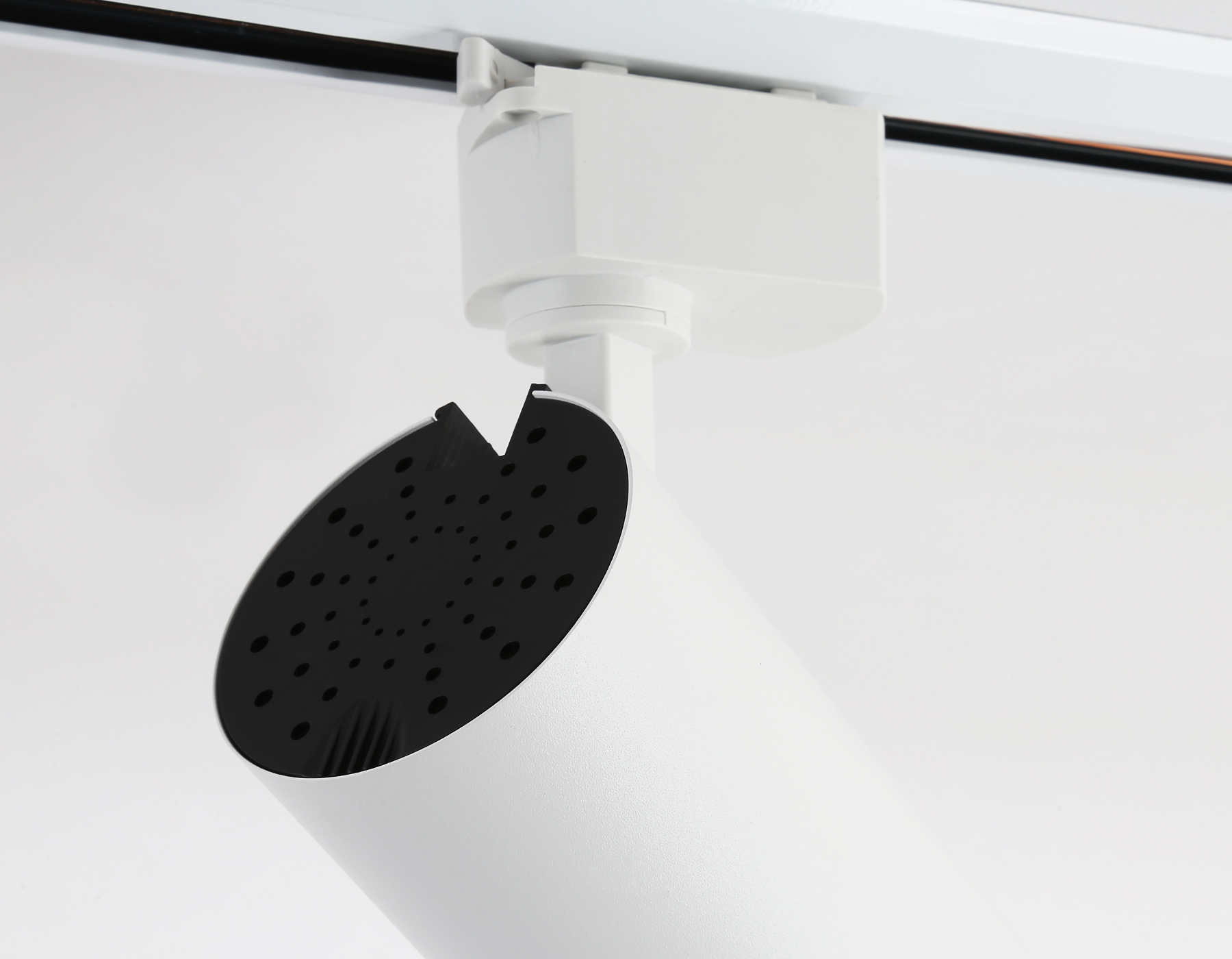 Трековый светодиодный светильник GL5822 WH белый LED 24W 4200K 24°