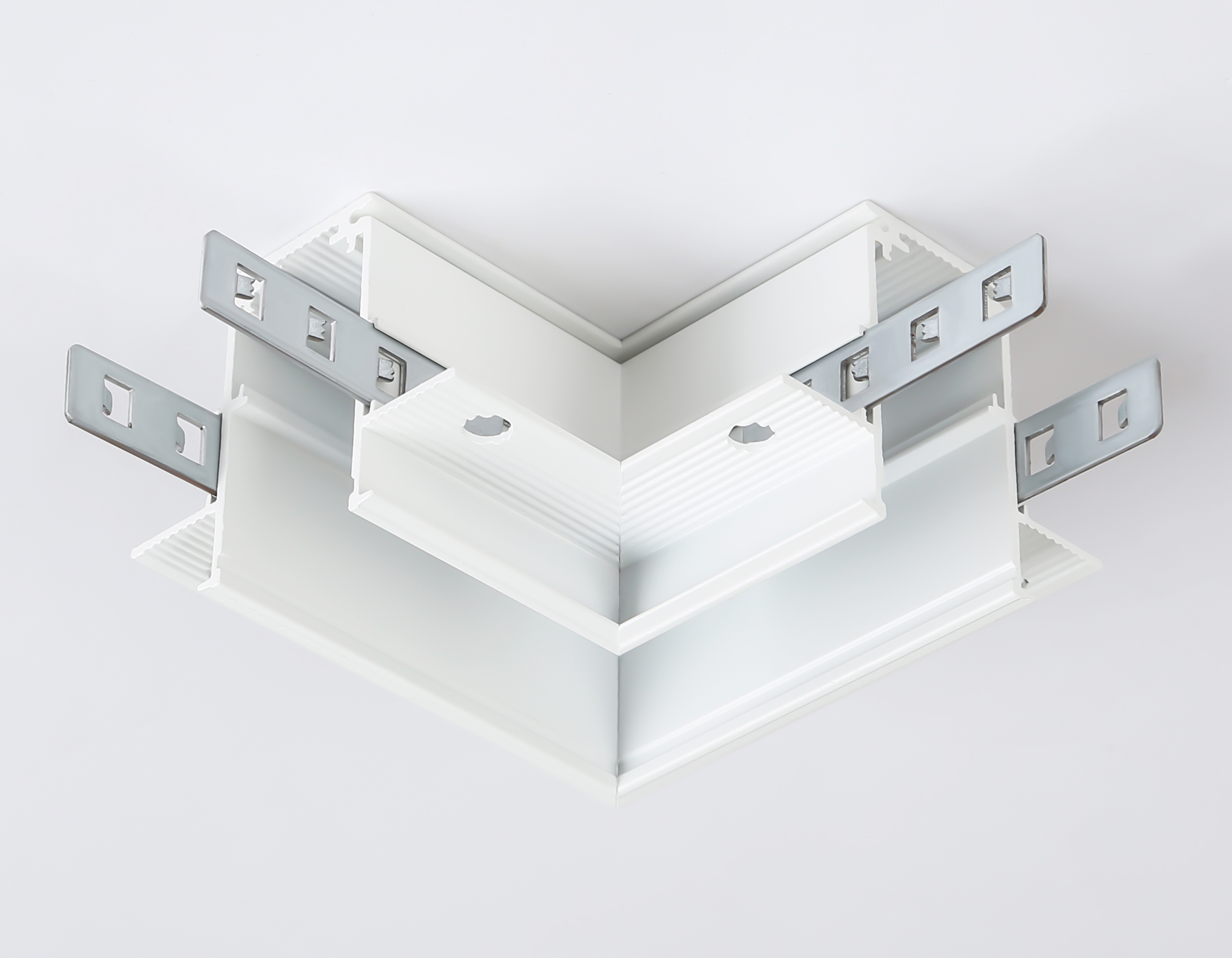 Коннектор угловой для встраиваемого шинопровода Magnetic GL3352 WH белый коннектор угловой встраиваемый 85*85*H46.8