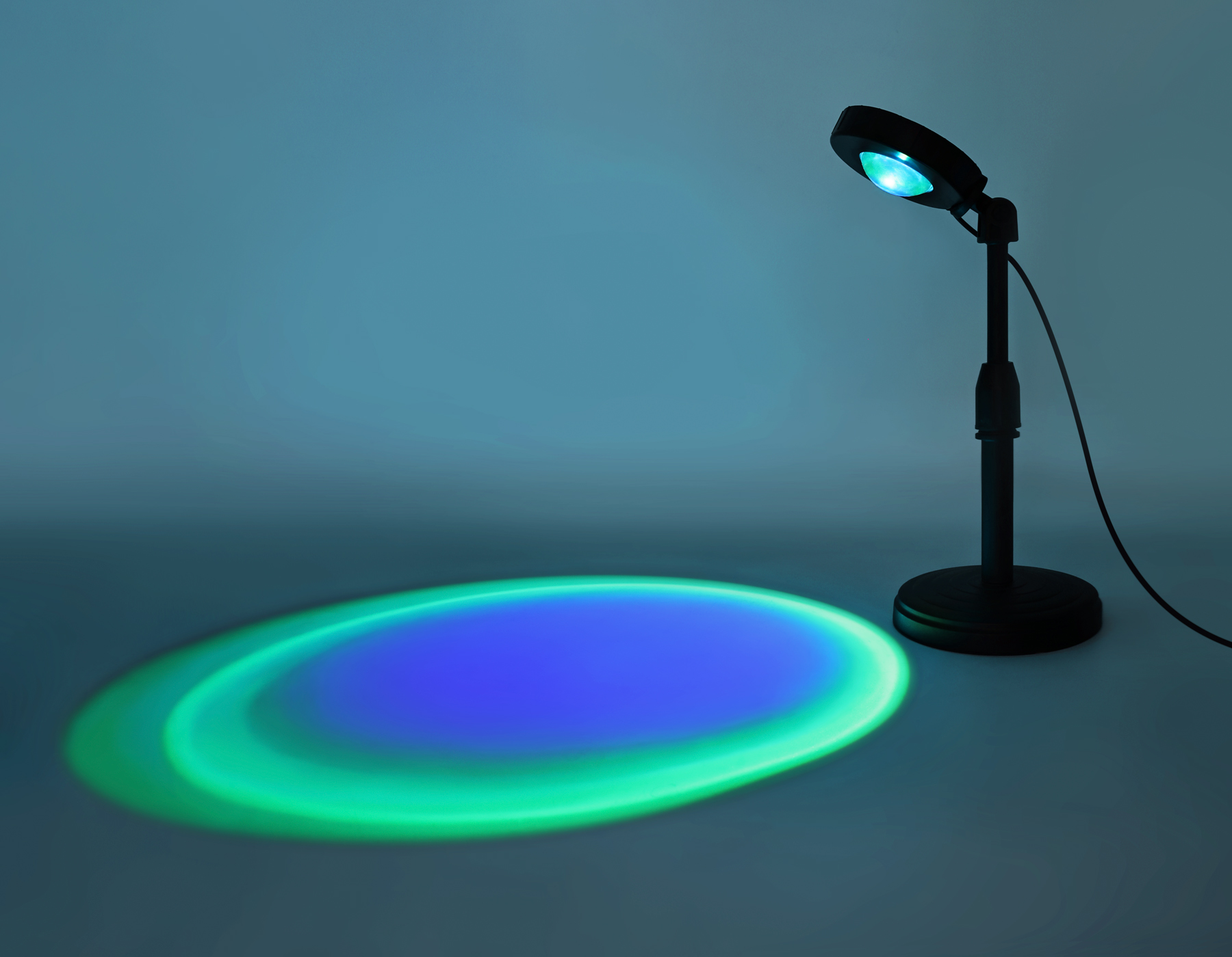 Атмосферная светодиодная настольная лампа с пультом DE8385 BK черный LED RGB 3W (ПДУ RGB)