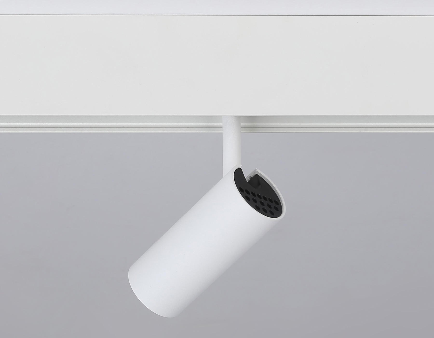 Светильник светодиодный трековый для шинопровода Magnetic GL3810 WH белый IP20 7W 4200K 48V 24° D35*80