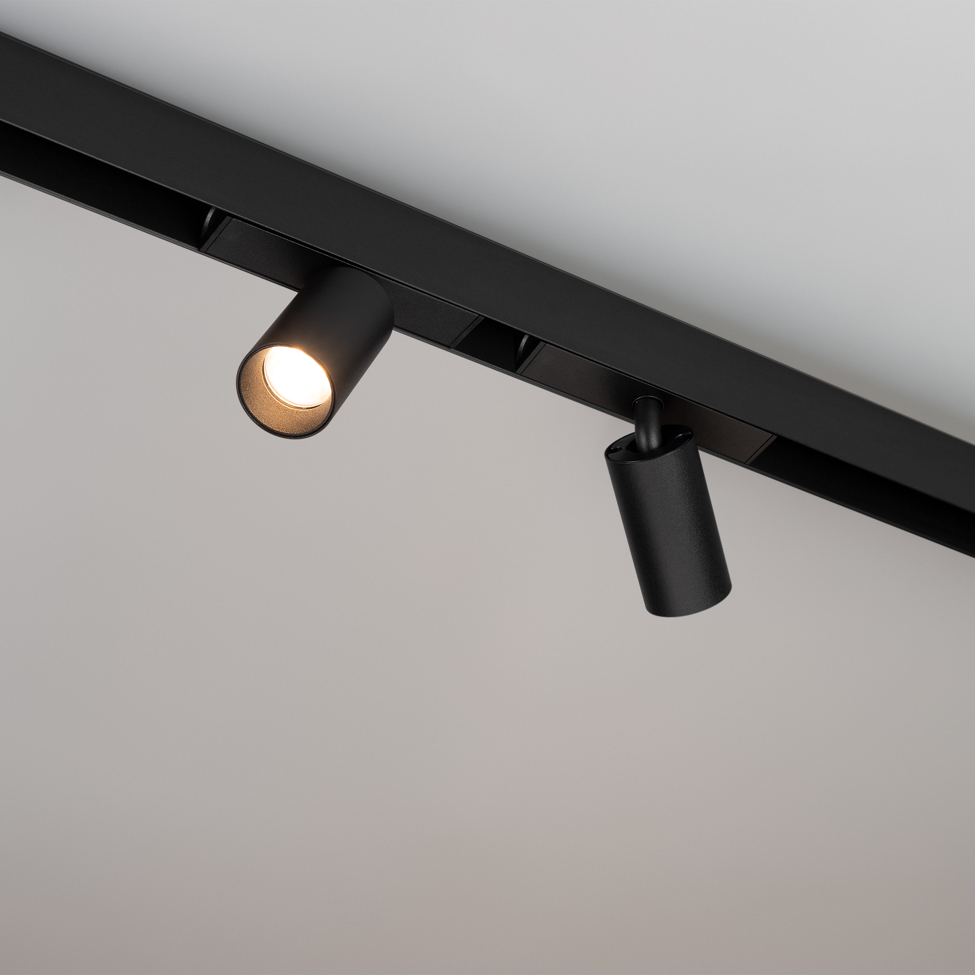 Светильник MAG-SPOT-25-R65-5W Warm3000 (BK, 30 deg, 24V) (Arlight, IP20 Металл, 5 лет) 033676