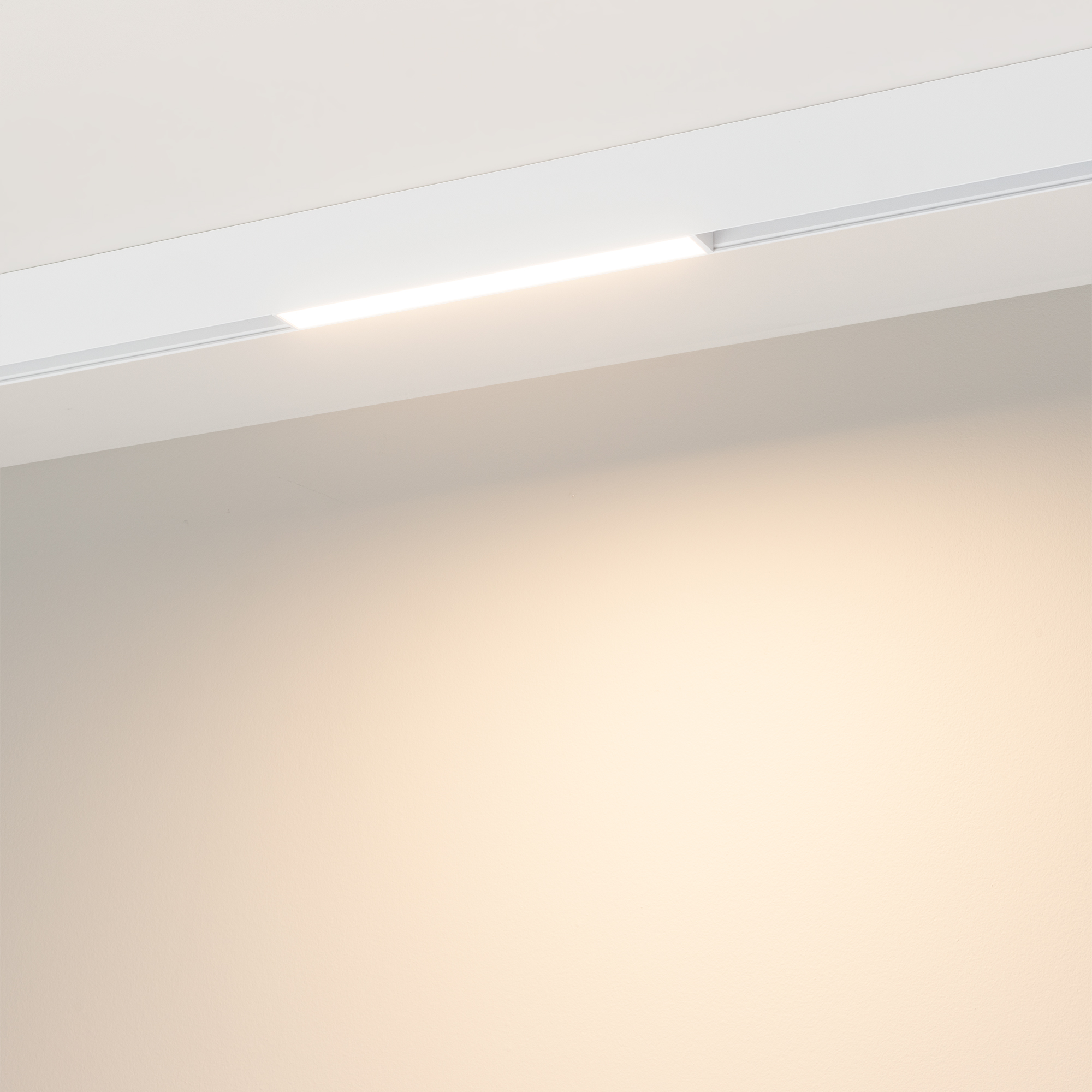 Светильник MAG-ORIENT-FLAT-L235-8W Warm3000 (WH, 80 deg, 48V) (Arlight, IP20 Металл, 5 лет) 035834