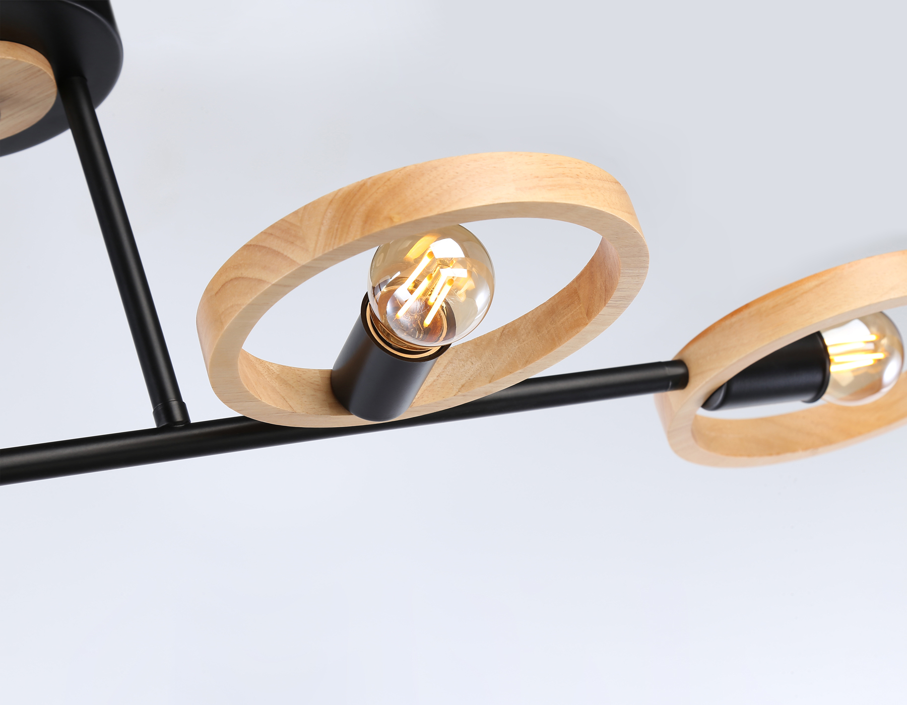 Подвесной светильник со сменной лампой TR8248/4 BK/LWD черный/светлое дерево E27/4 max 40W 840*360*220