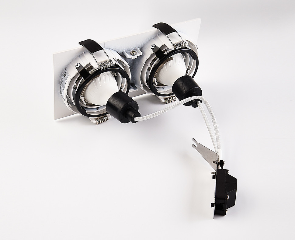 DE-202 white светильник встраиваемый