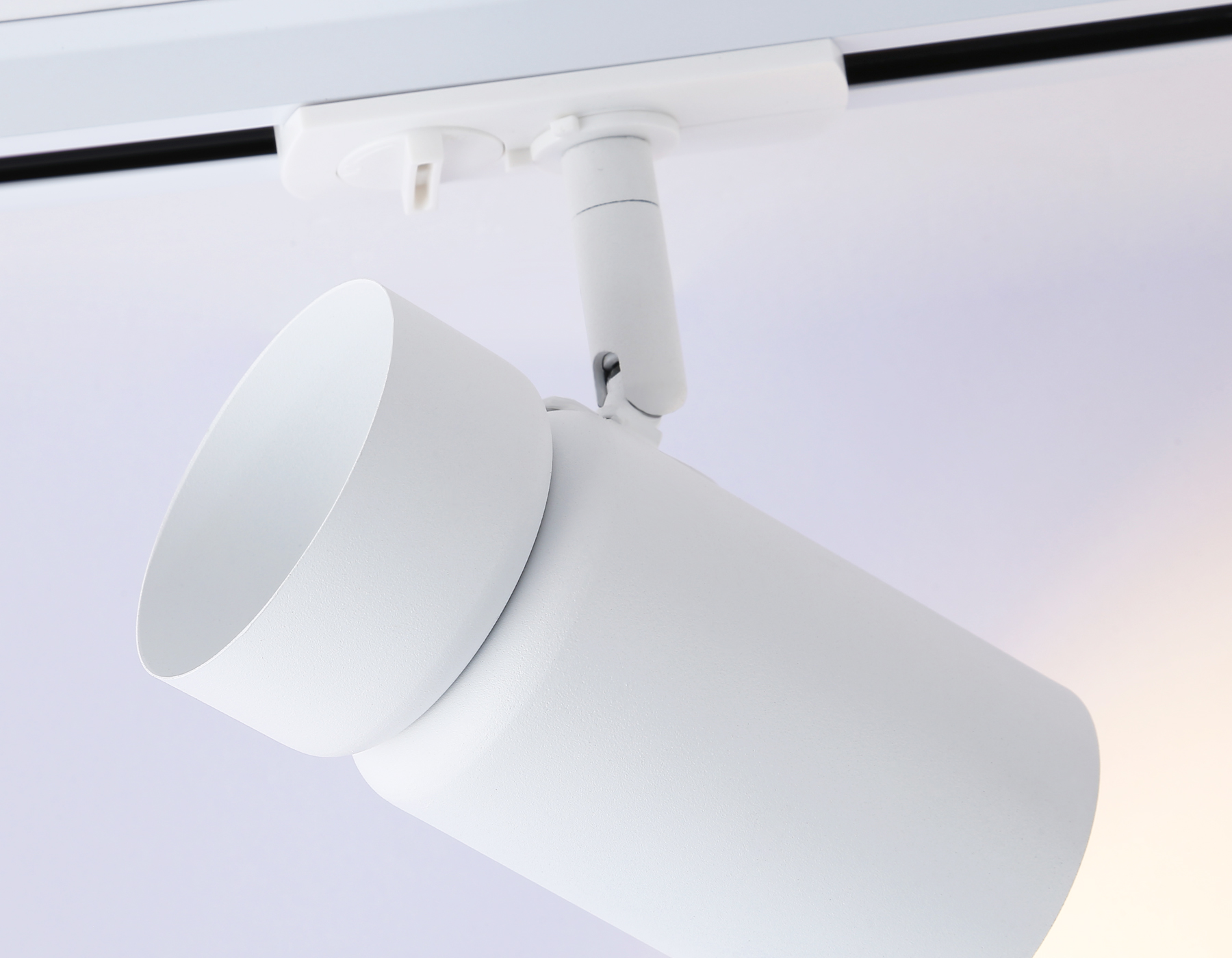 Трековый светильник со сменной лампой GU10 GL5142 WH белый GU10 max 12W