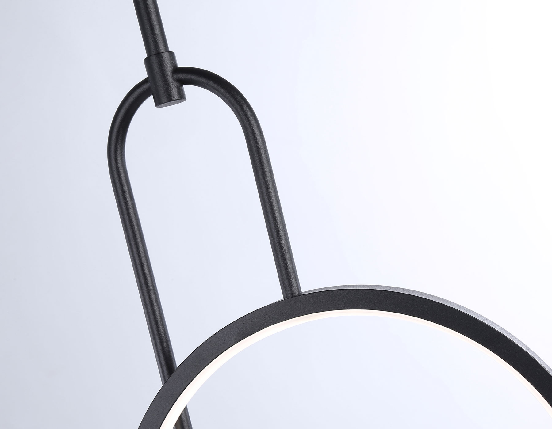 Подвесной светодиодный светильник FL66435 BK черный 4200K 13W 240*60*1580 (Без ПДУ)