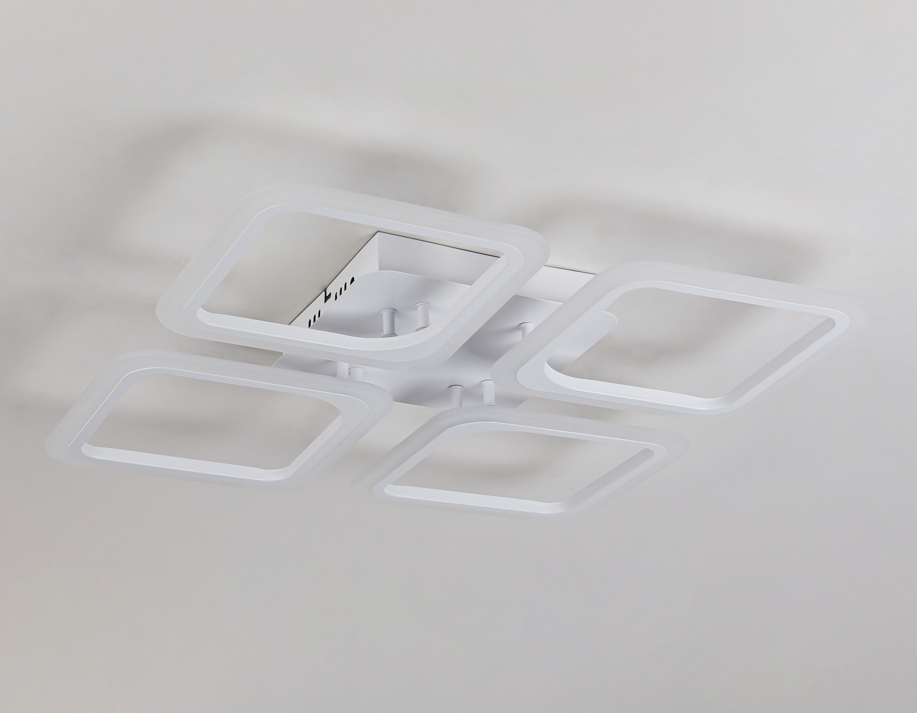 Потолочный светодиодный светильник с пультом FA4375/4 WH белый 4200K/3000K+6400K/6400K+3000K 73W 530*530*75 (ПДУ ИК)