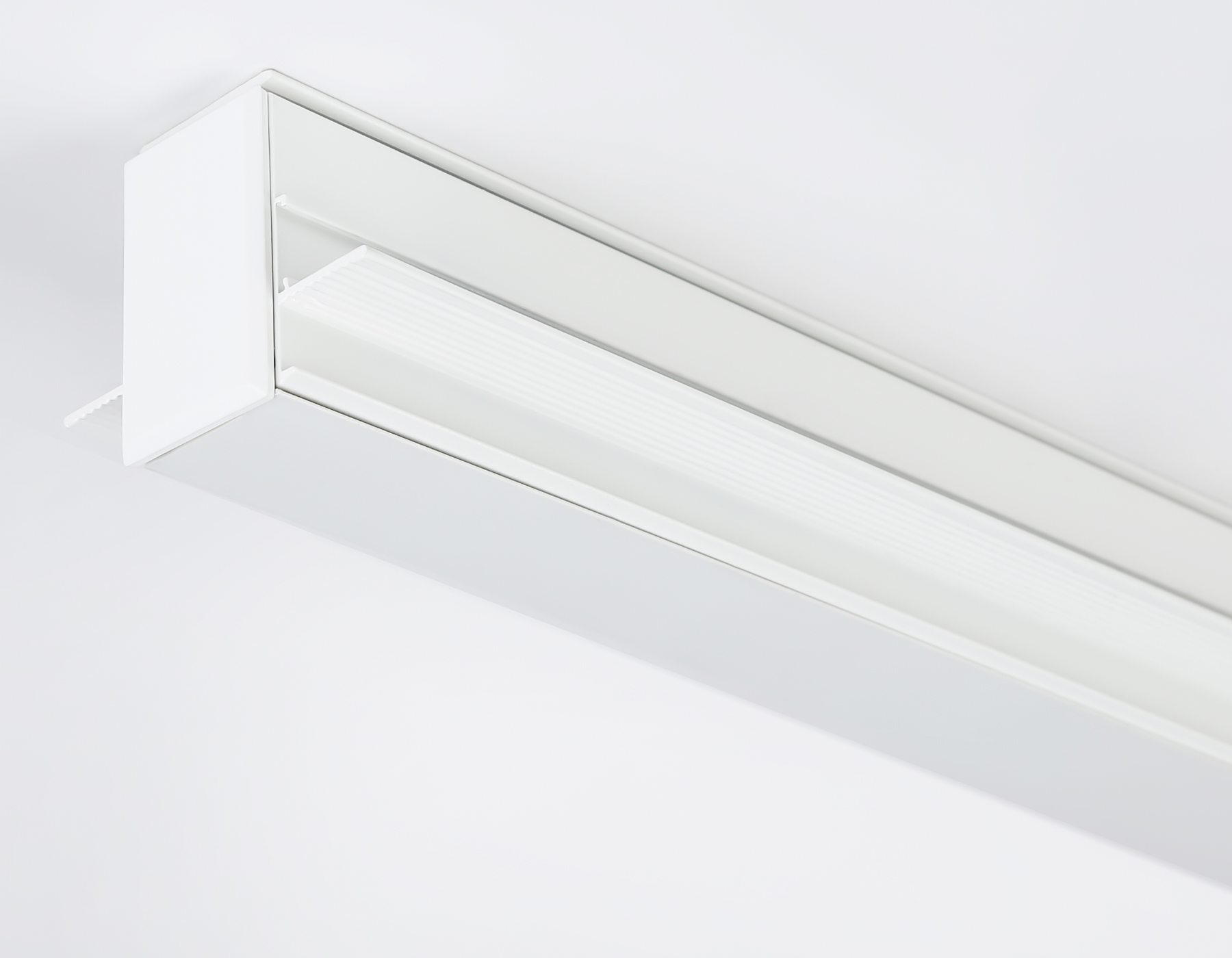 Шинопровод низковольтный встраиваемый Magnetic GL3338 WH белый IP20 48V 3000*60*46.8