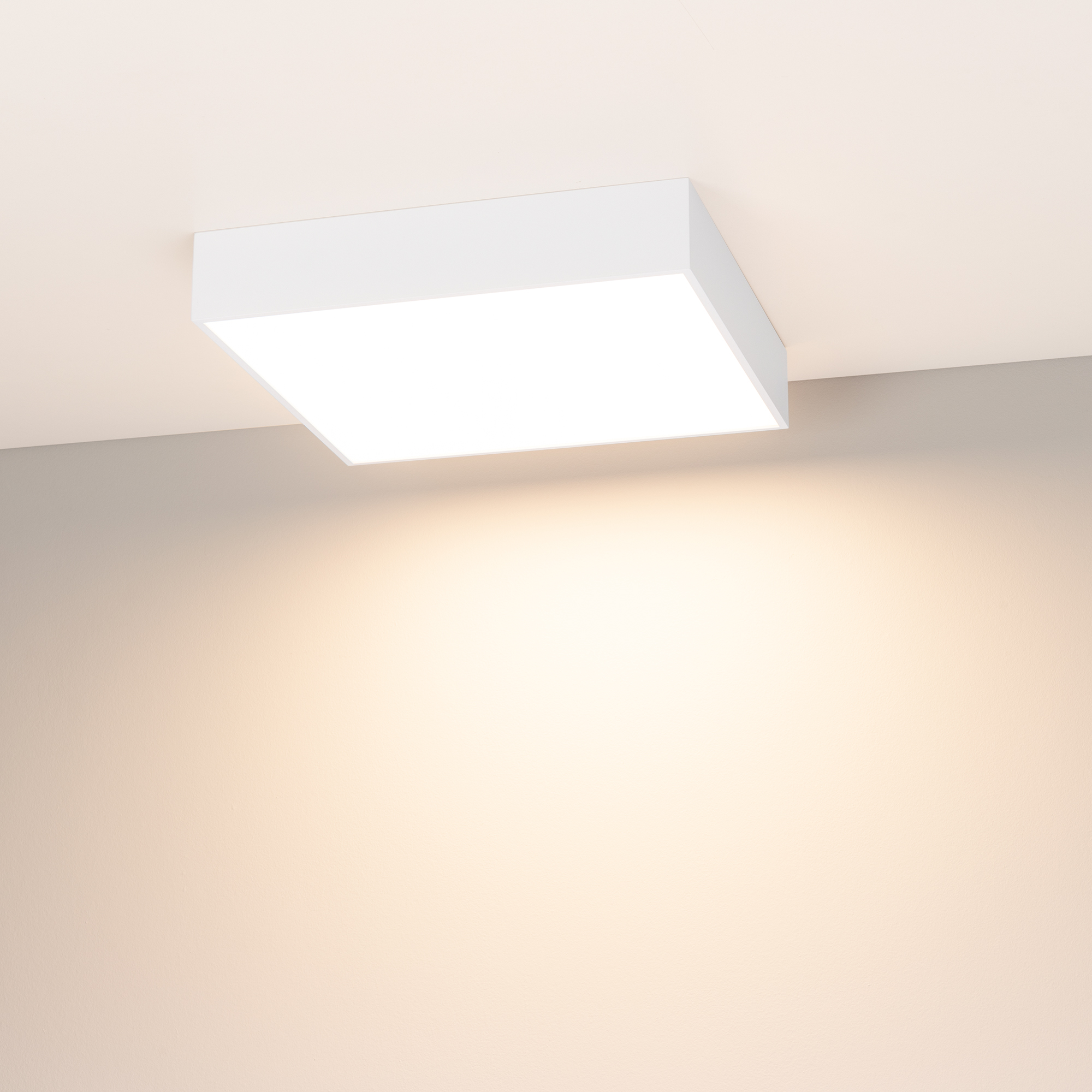 Светильник SP-QUADRO-S350x350-30W Warm3000 (WH, 120 deg, 230V) (Arlight, IP40 Металл, 3 года) 034791