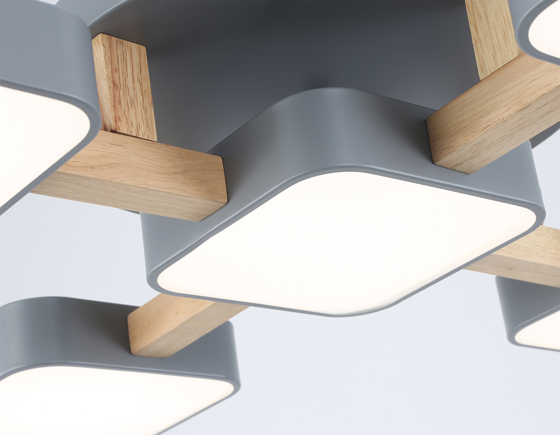 Люстра светодиодная на штанге FL4882/5 GR/WD серый/дерево 90W 3000-6000K 675*675*110 (без ПДУ)