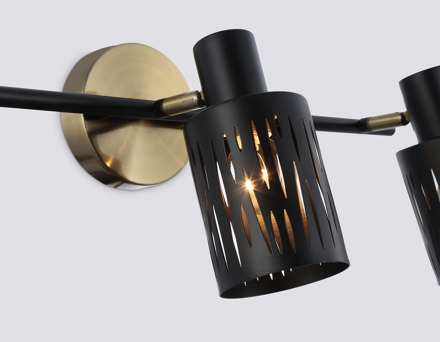 Настенно-потолочный спот в стиле лофт TR8669/3 BK/SB чёрный/бронза E14/3 max 60W 560*100*190