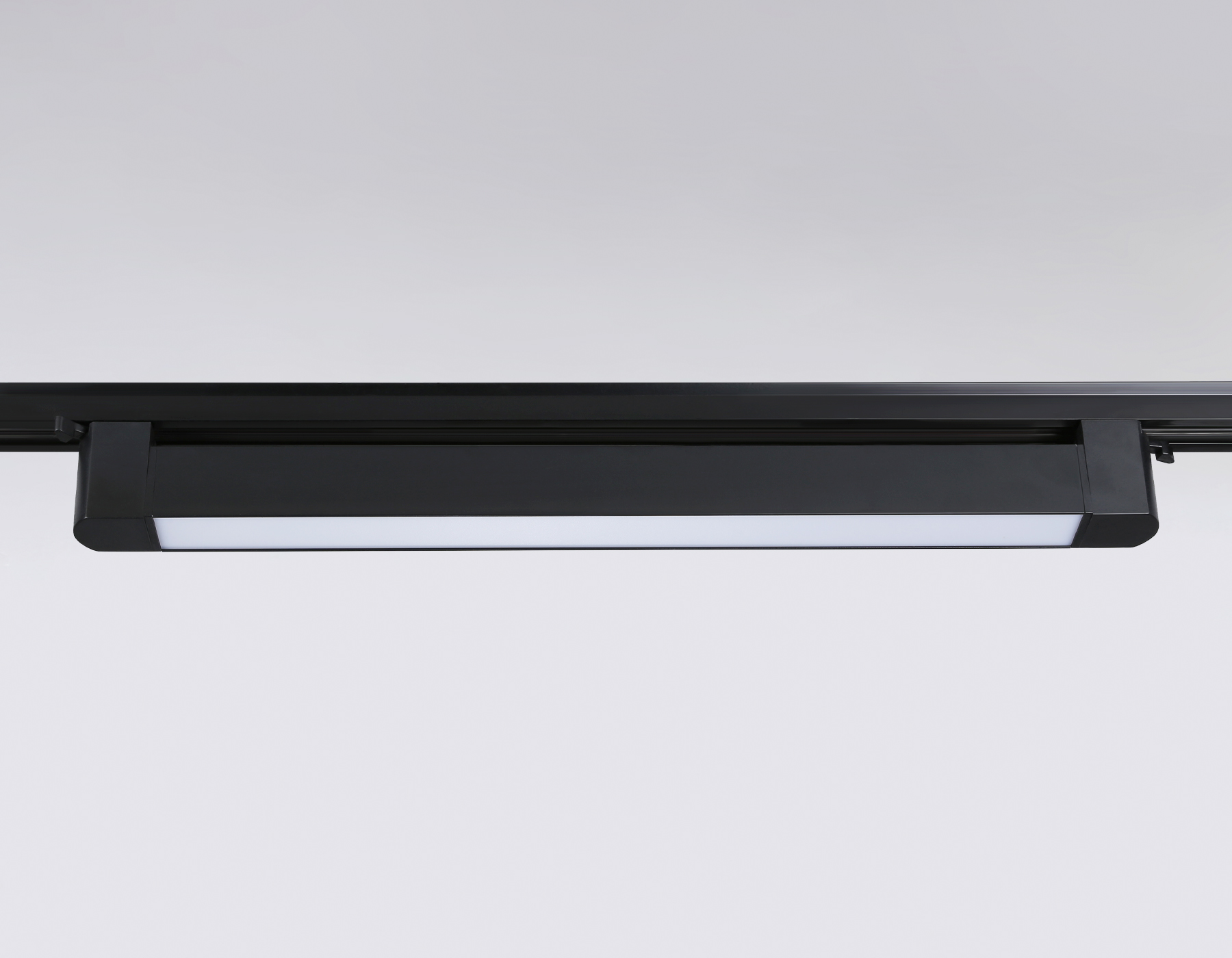 Трековый однофазный светодиодный светильник GL6739 BK черный IP20 30W 4200K 458*35*57