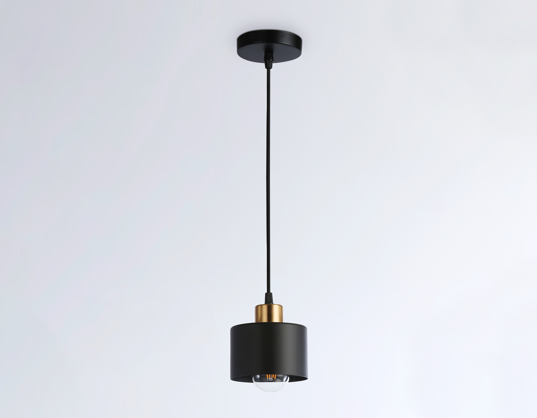 Подвесной светильник в стиле лофт TR8113 BK/BS черный/латунь E27 max 40W D120*940