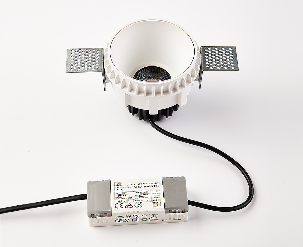 IT08-8021 white 3000K светильник встраиваемый