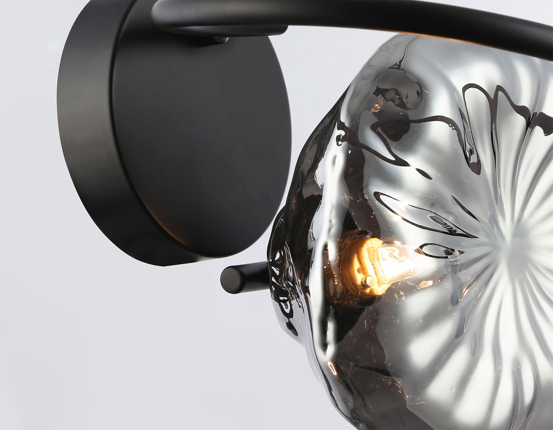 Настенный светильник LH15005 BK/SM черный/дымчатый G9 max 40W 195*210*170