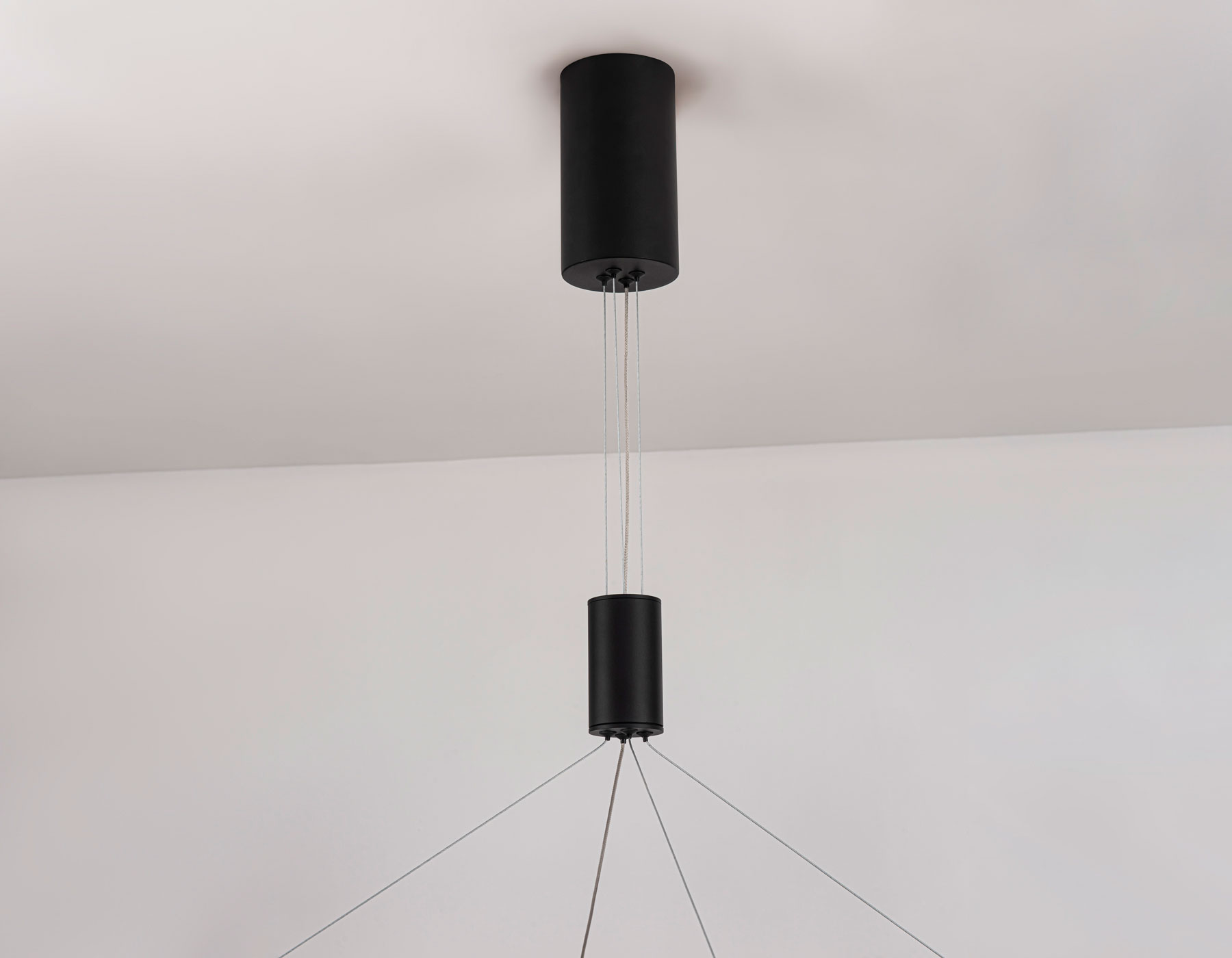 Подвесной светодиодный светильник FL5856 BK черный 40W 3000K/4200K/6400K D800*860 (без ПДУ)