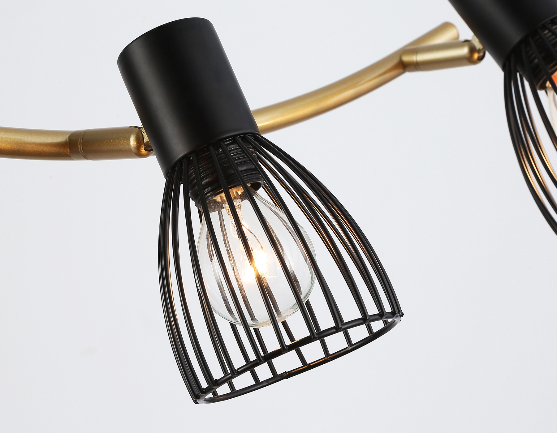 Настенно-потолочный спот в стиле лофт TR8662/4 BK/GD черный/золото E14/4 max 60W 760*100*170