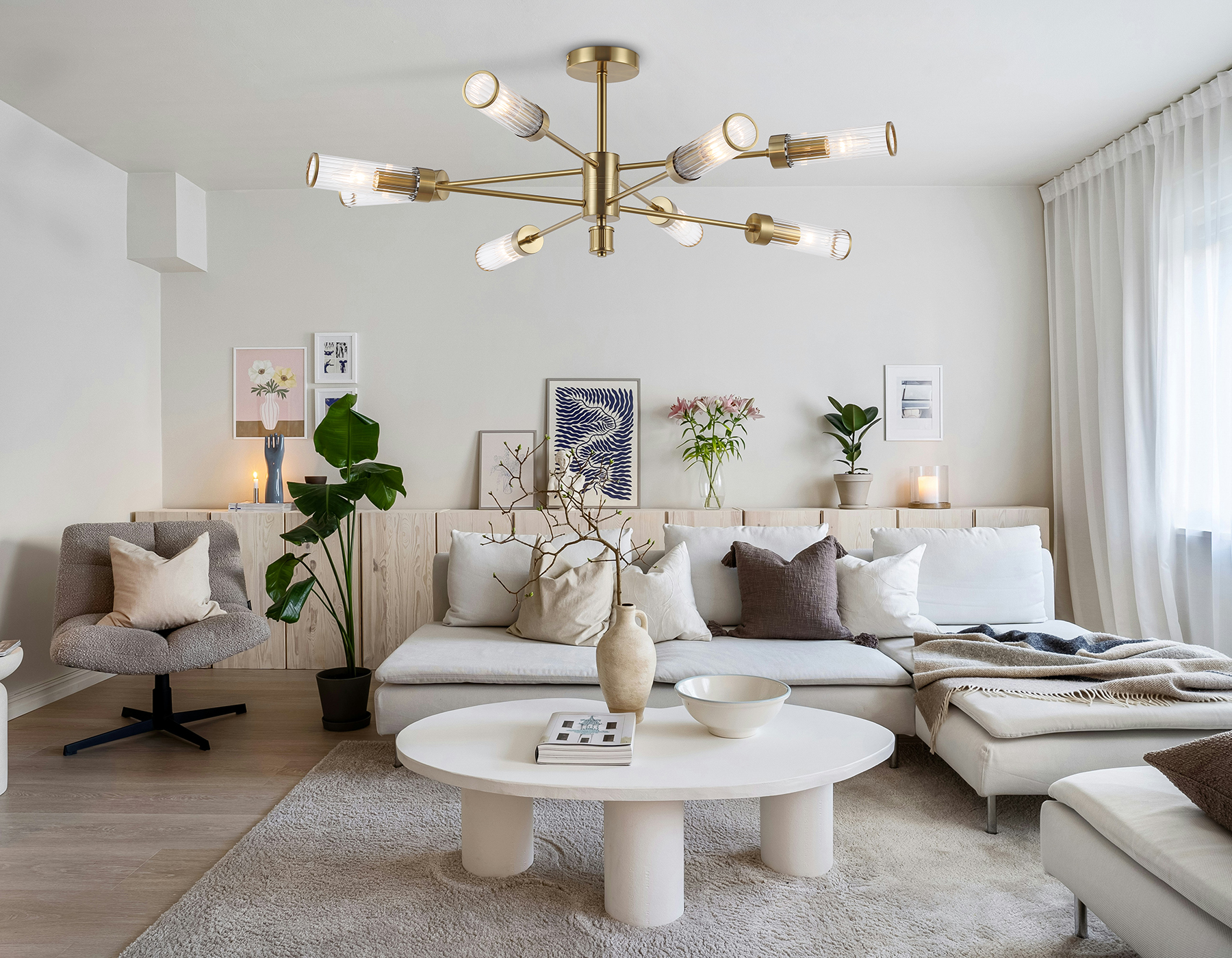 Люстра со стеклянными плафонами на штанге LH55162/8 BS/CL латунь/прозрачный E14/8 max 40W D930*330