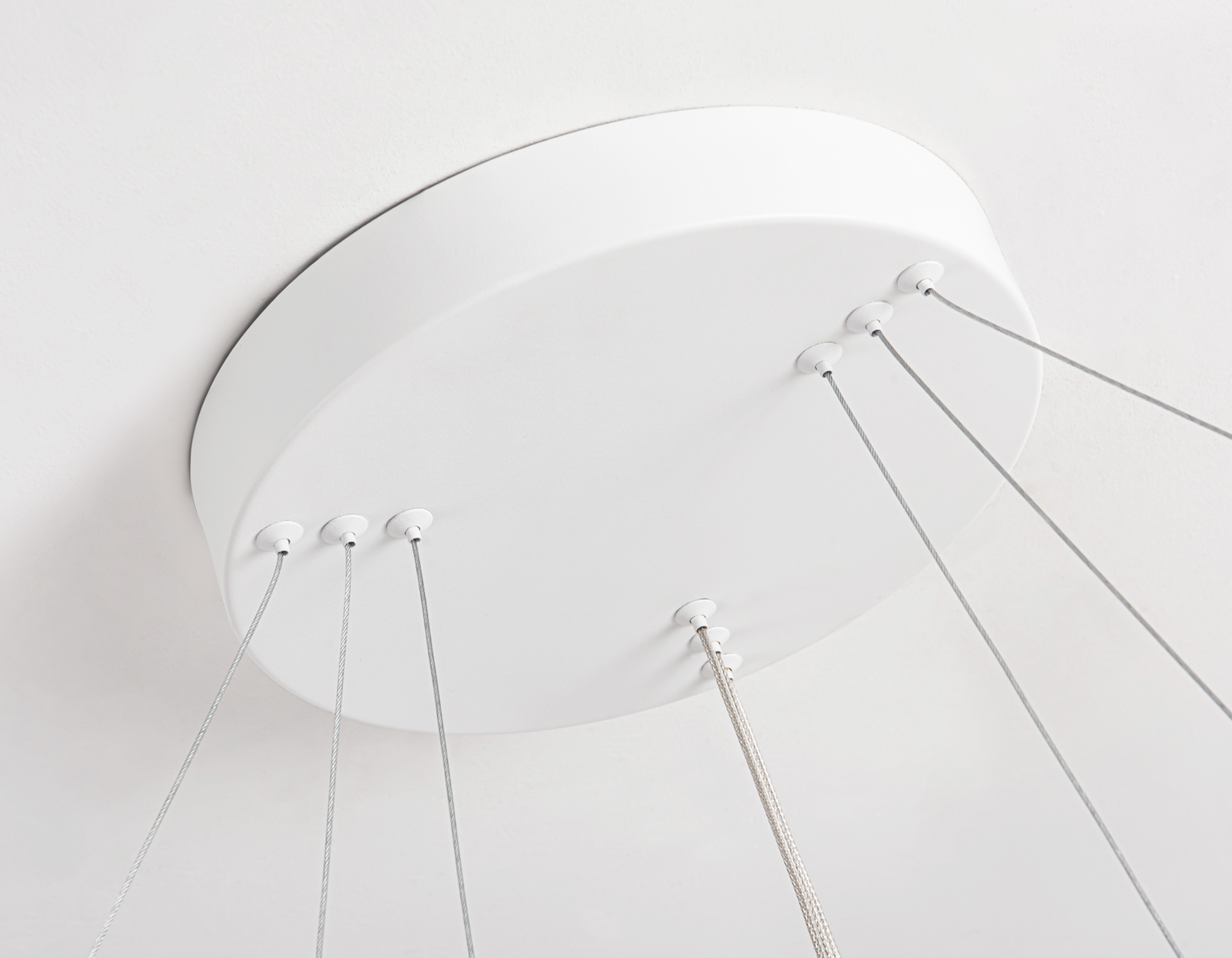 Подвесной светодиодный светильник FL5511/3+9 WH белый 90W 3000K/4200K/6400K D800/600/400*1300 (без ПДУ)