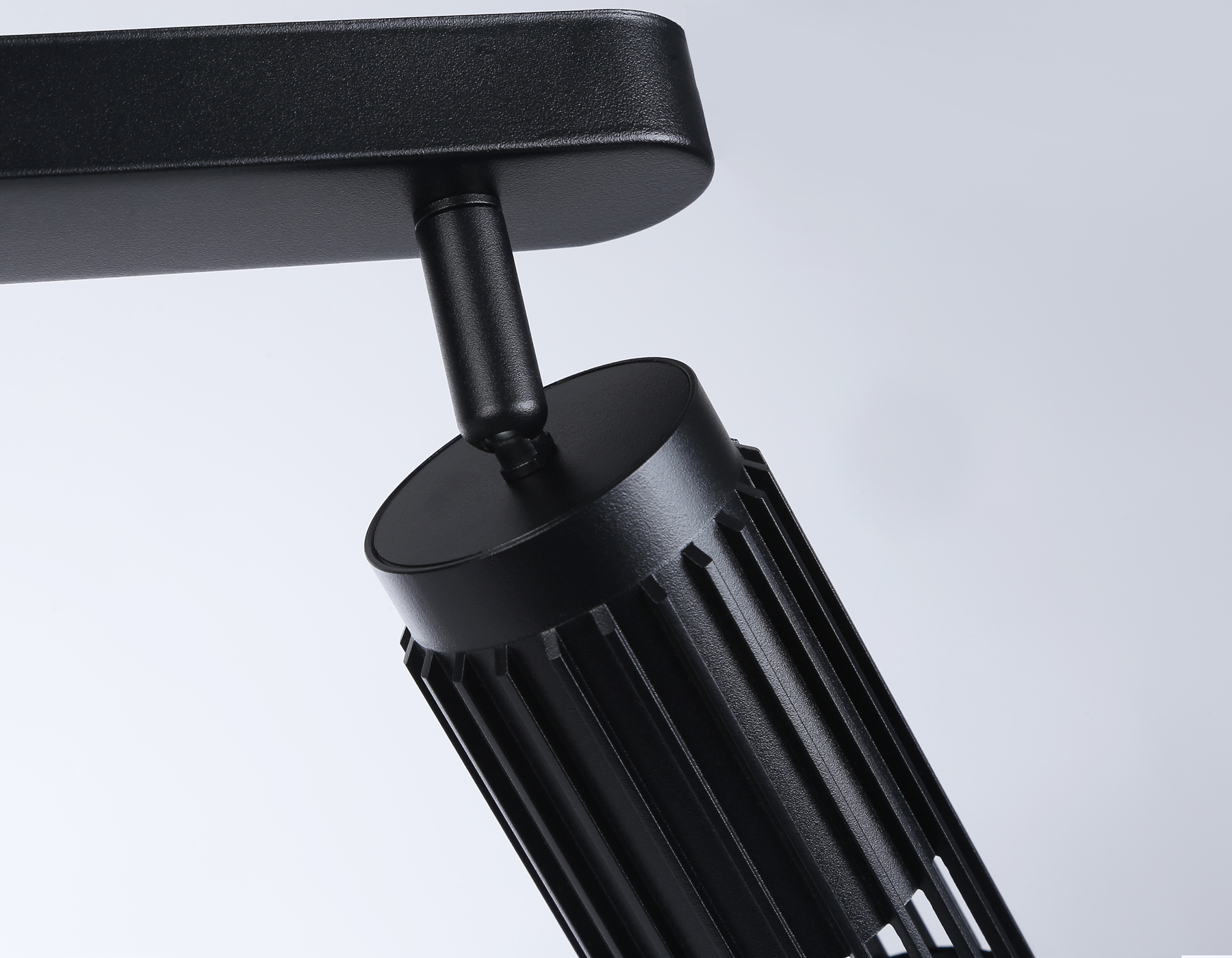 Настенно-потолочный поворотный спот со сменной лампой GU10 TN51690/3 BK черный GU10/3 260*60*180