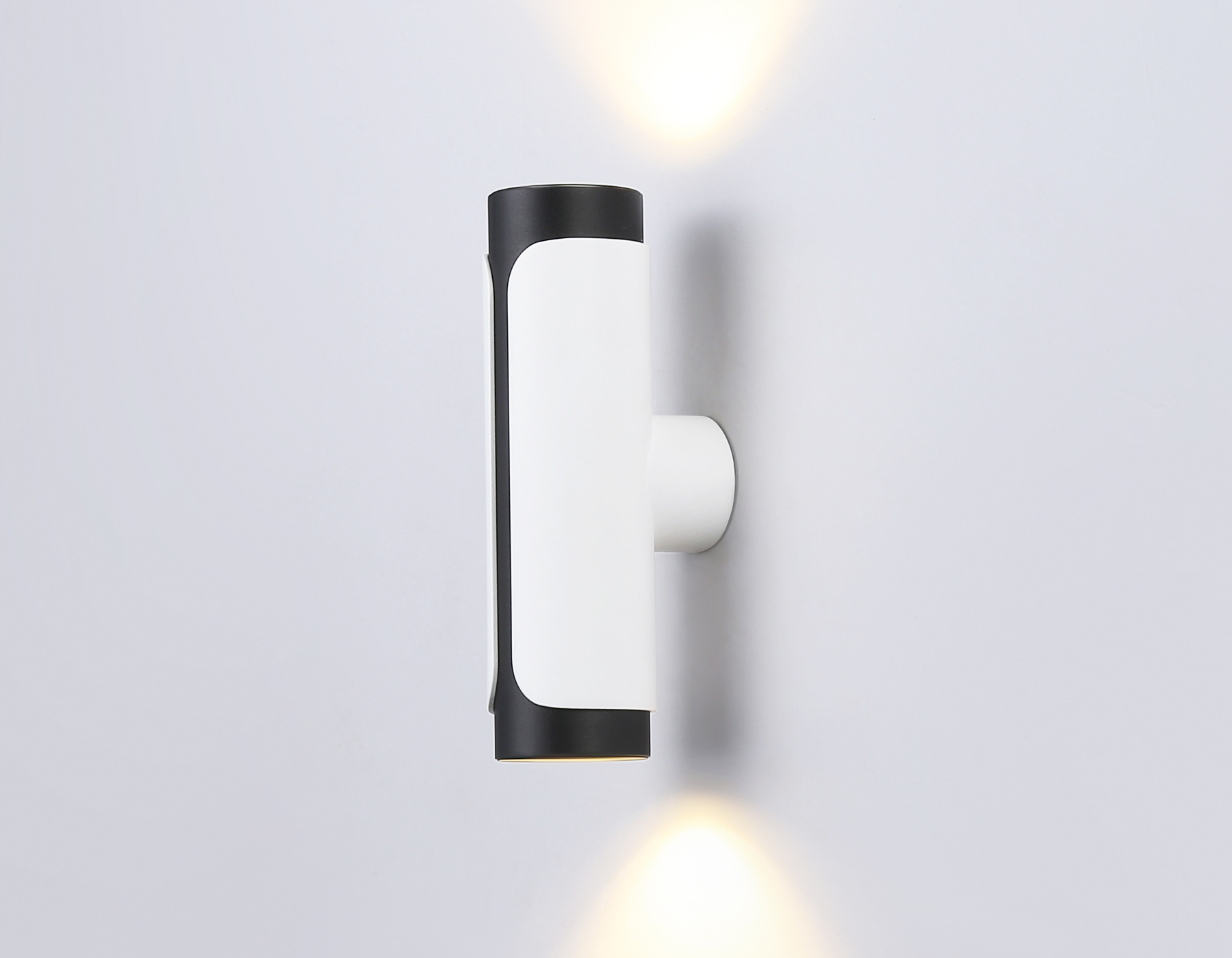 Настенный светильник со сменной лампой GU10 TN51614/2 WH/BK белый/черный GU10/2 D58*195*82