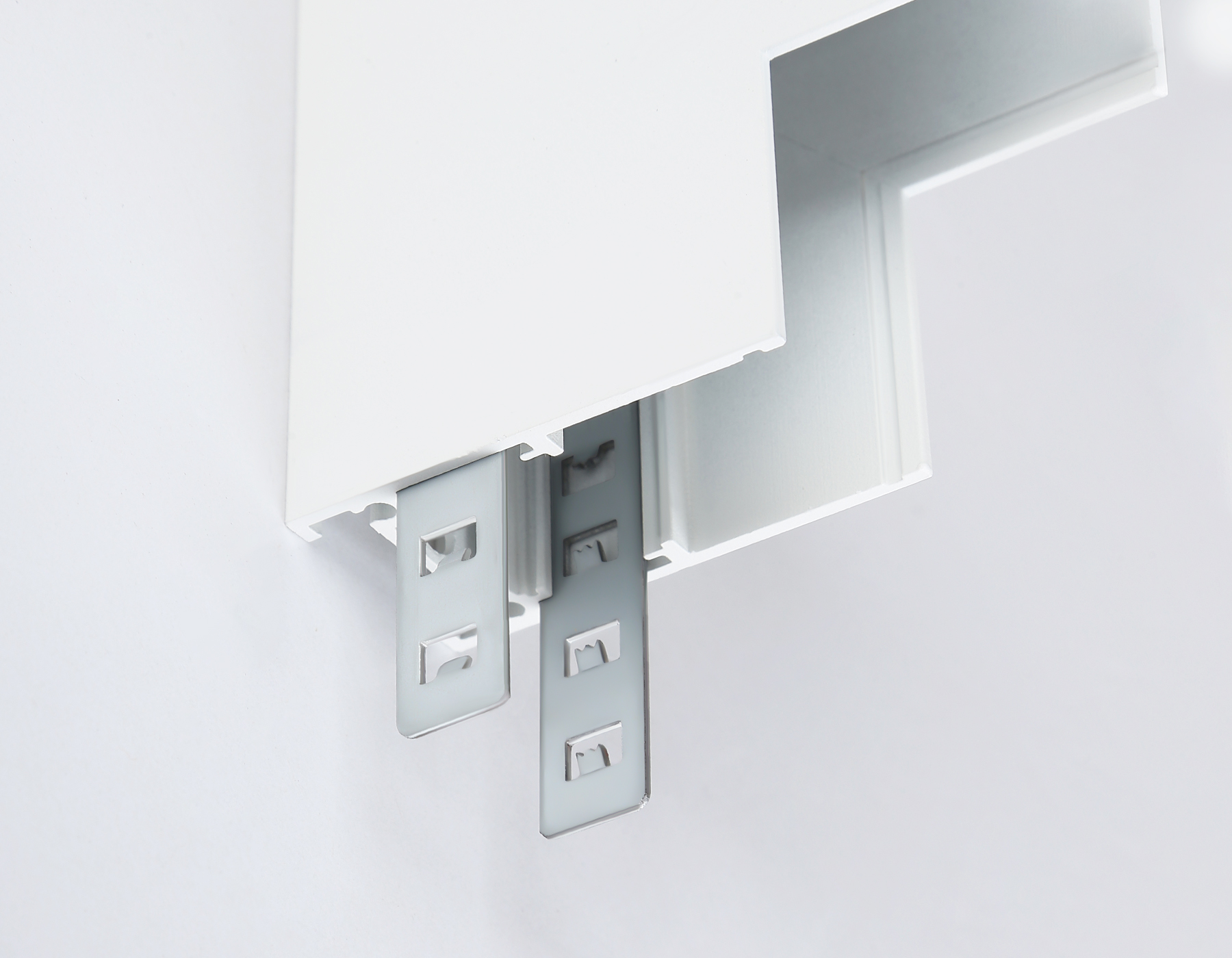 Коннектор угловой внутренний для накладного шинопровода Magnetic GL3377 WH белый коннектор угловой внутренний для накладного шинопровода 85*85*H26.9