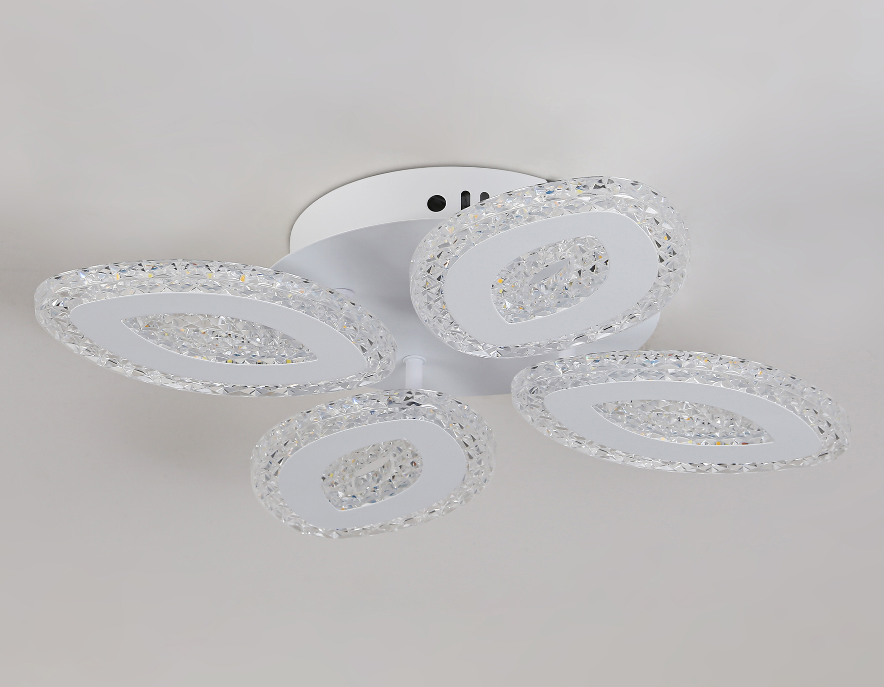 Потолочный светодиодный светильник с пультом FA4012/4 WH белый 60W 3000K+6400K/4200K/6400K+3000K 330*330*85 (ПДУ ИК)