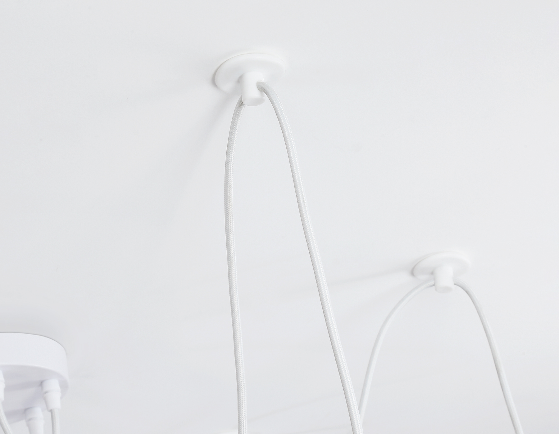 Подвесной светильник в стиле лофт TR8131/6 WH белый E27*6 max 40W D700*800