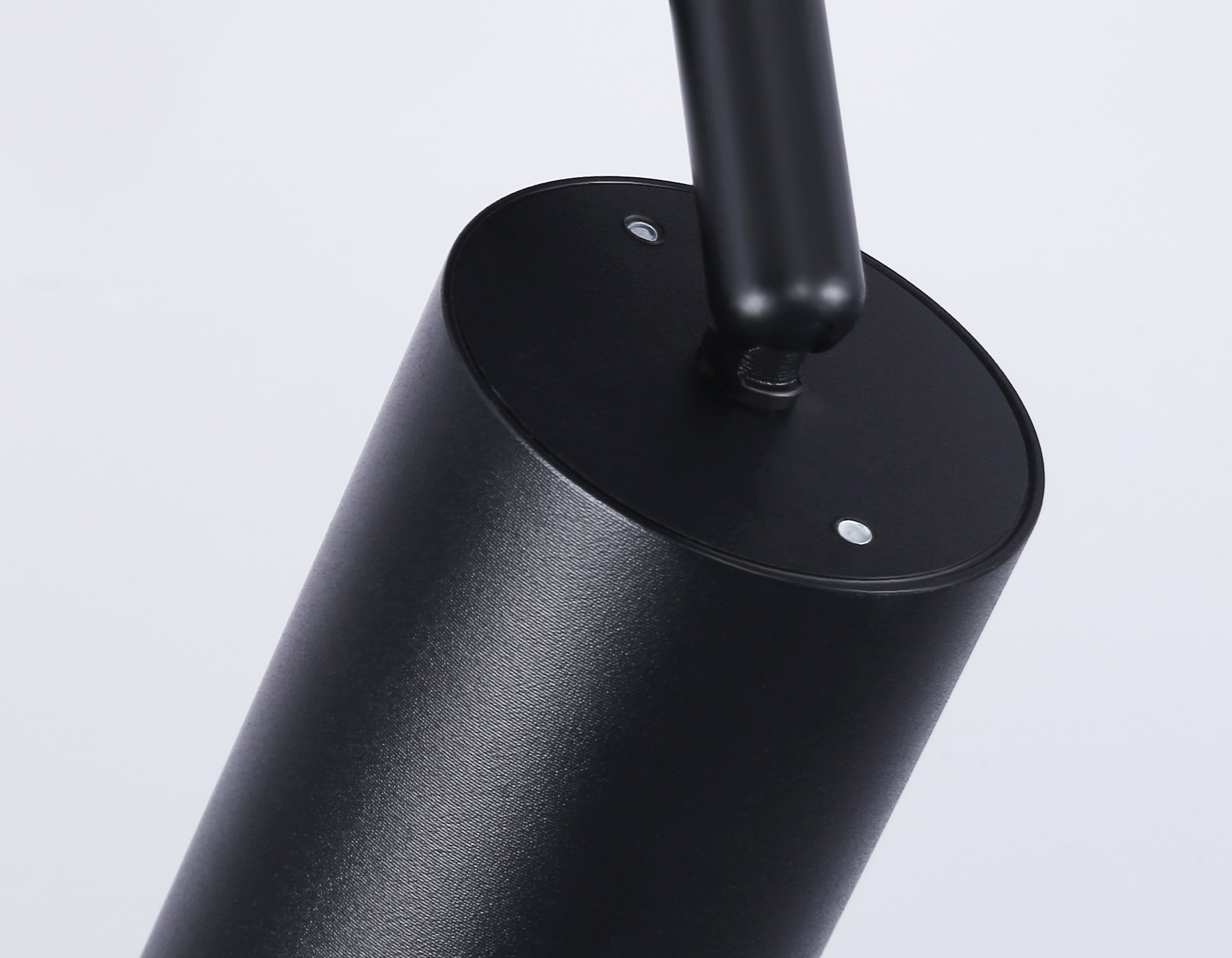 Трековый однофазный светильник со сменной лампой GL5202 BK черный GU10 max 12W