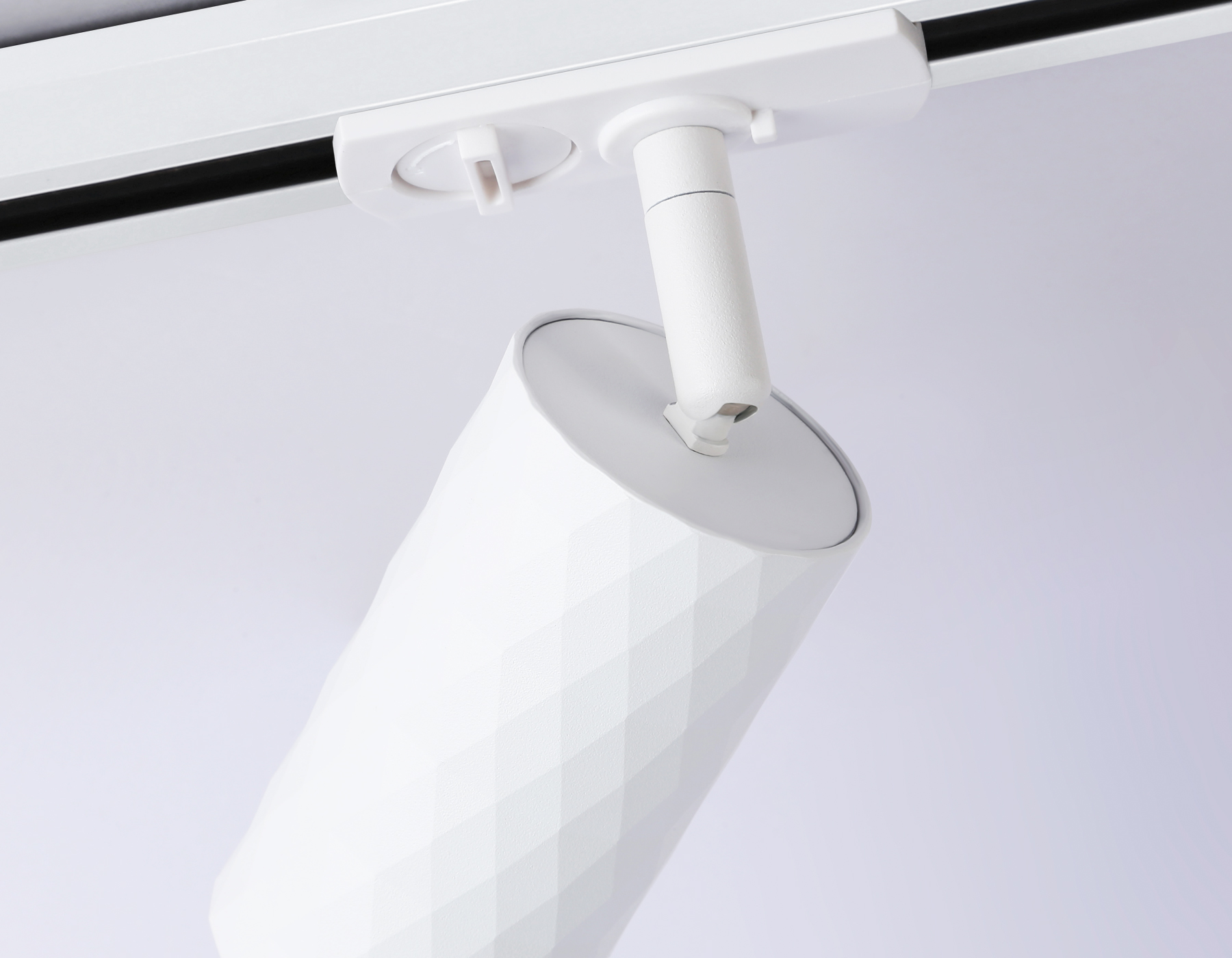 Трековый светильник со сменной лампой GU10 GL5131 WH белый GU10 max 12W