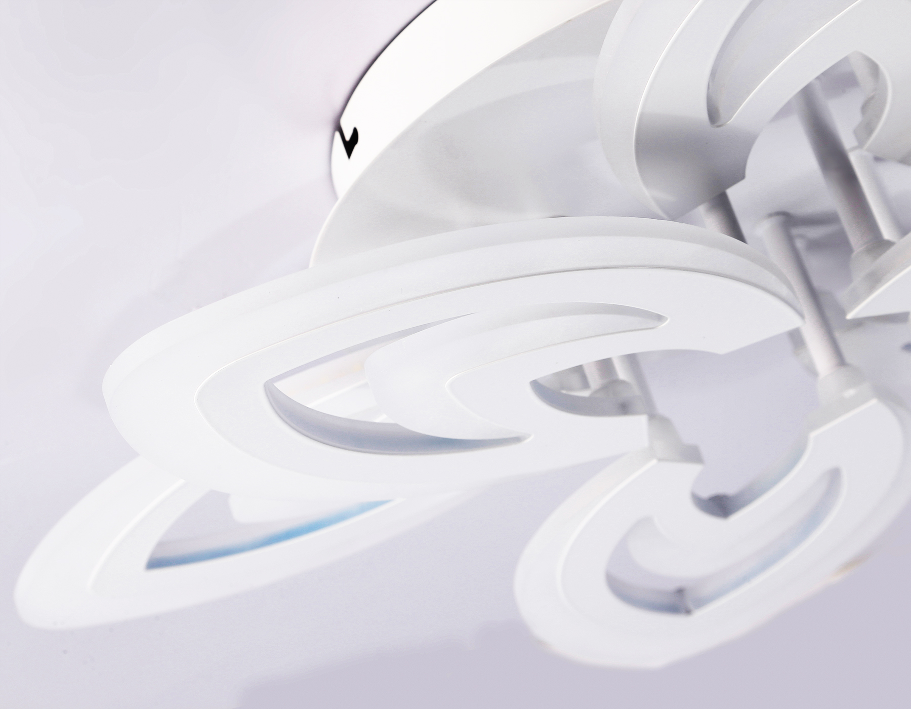 Потолочный светодиодный светильник с пультом FA4546/3+3 WH белый 3000K-6400K 76W D490*110 (ПДУ ИК)