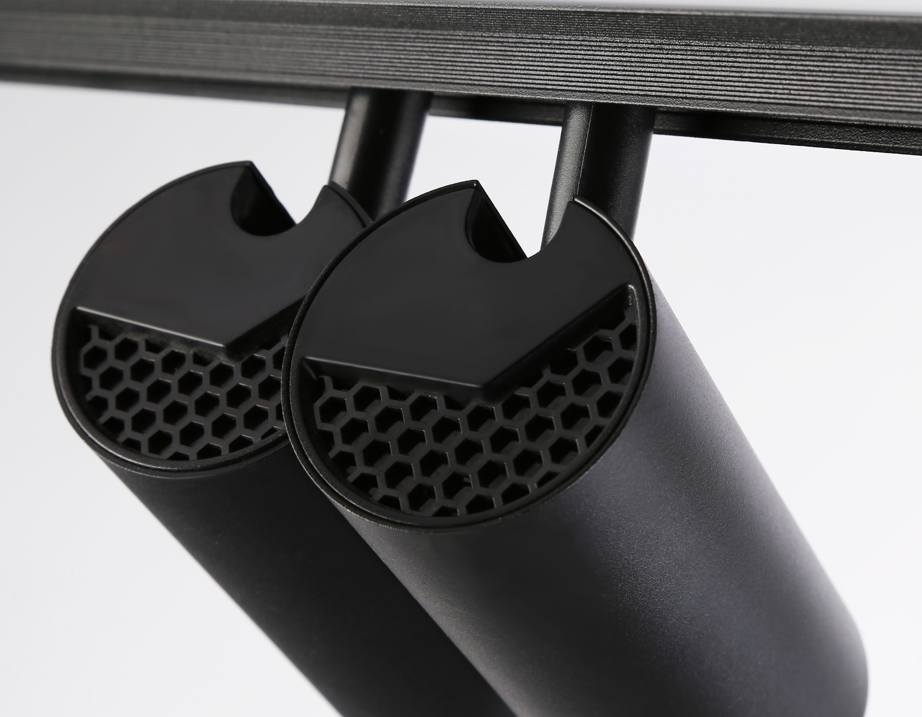 Светильник светодиодный трековый для шинопровода Magnetic GL3902/2 BK черный LED 20W 4200К 48V 24° 180*45*182