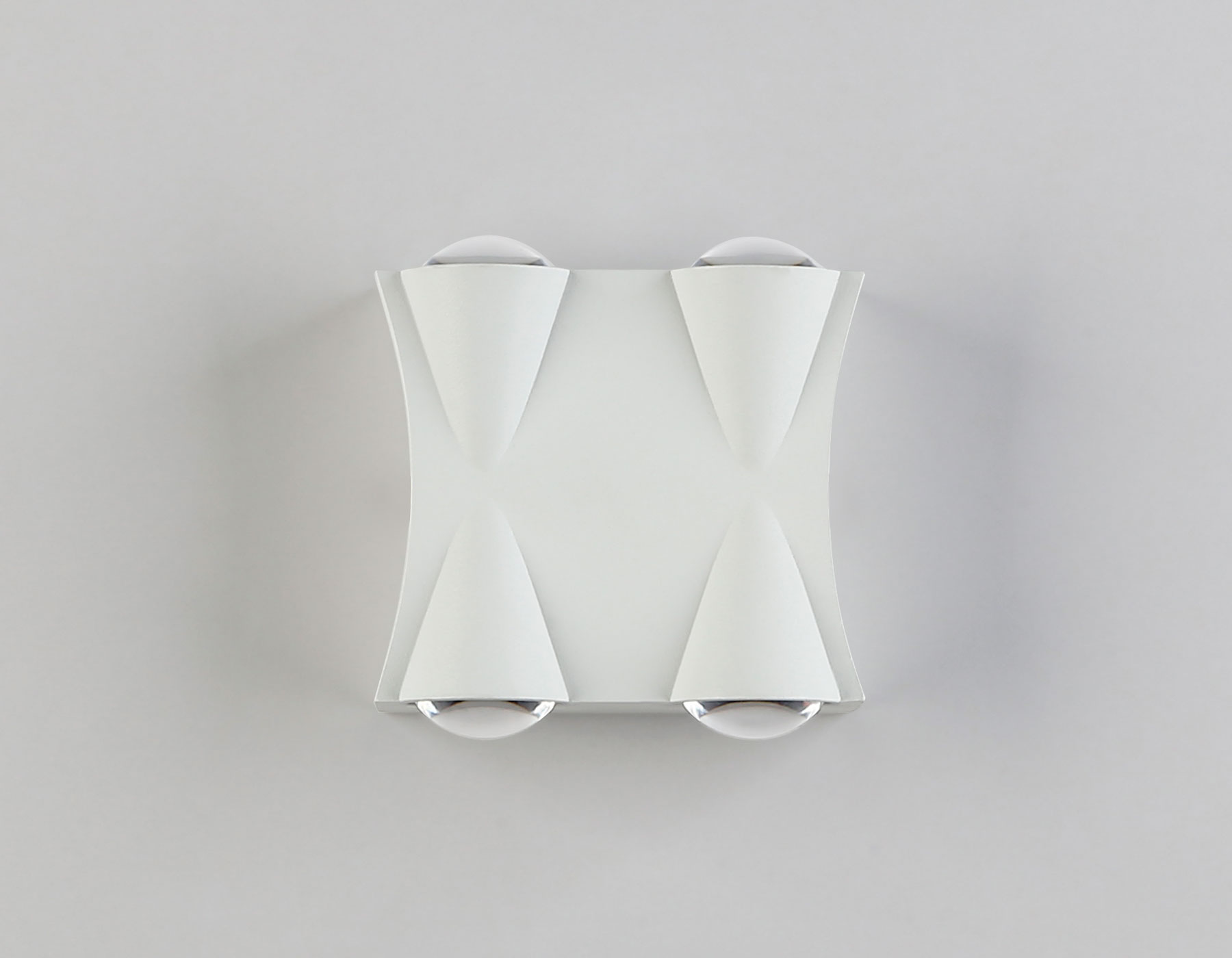 Уличный настенный светодиодный светильник IP54 ST4482/4 WH белый LED 4200K 4W IP54 90*80*45