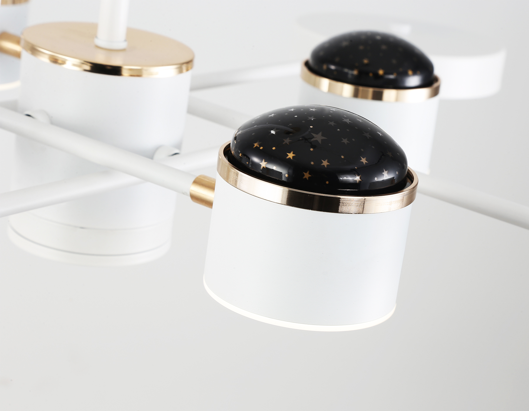 Люстра светодиодная на штанге FL51627/9+4 WH/FGD белый/золото 132W 3000-6000K D850*370 (без ПДУ)