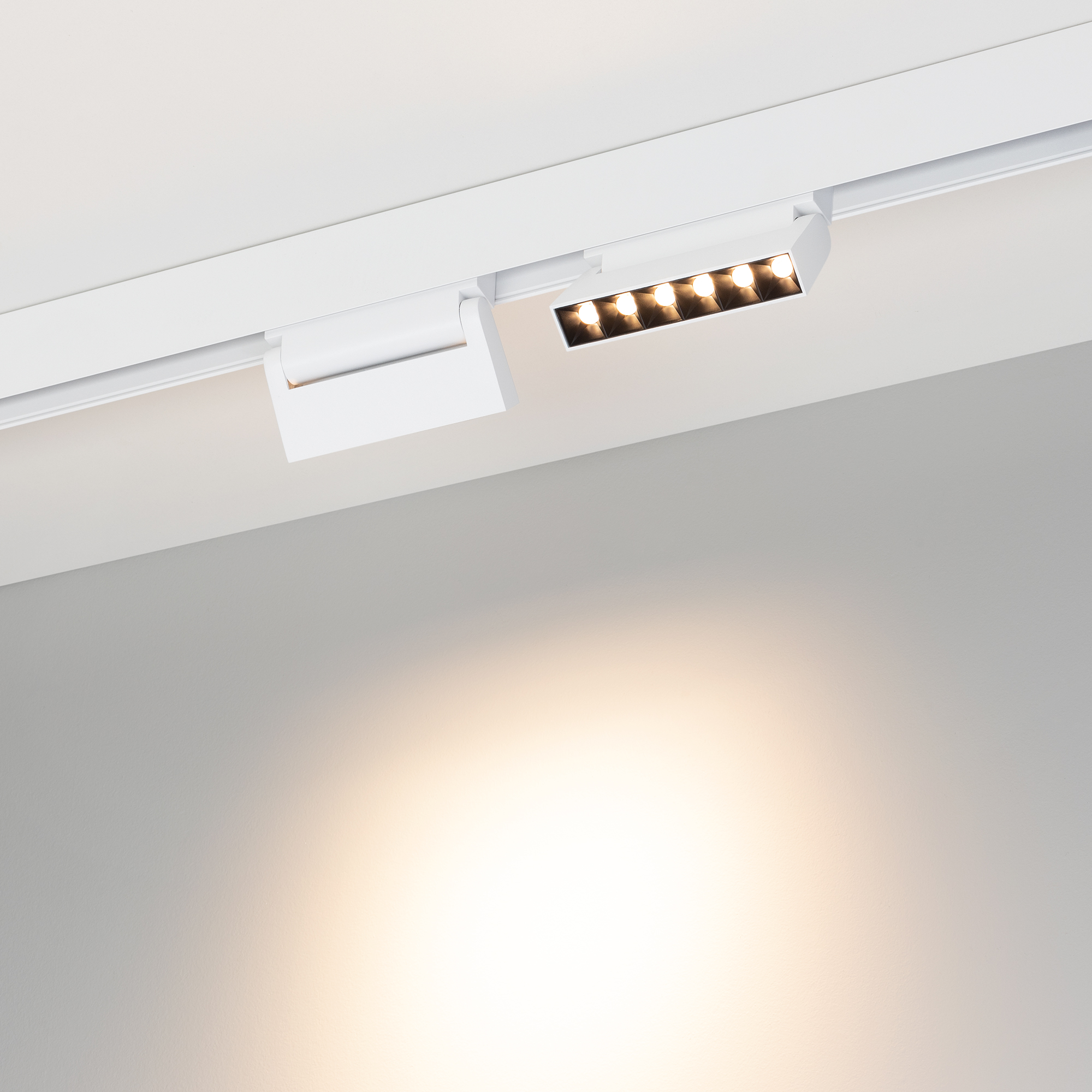 Светильник MAG-ORIENT-LASER-FOLD-S195-6W Warm3000 (WH, 30 deg, 48V) (Arlight, IP20 Металл, 5 лет) 035862