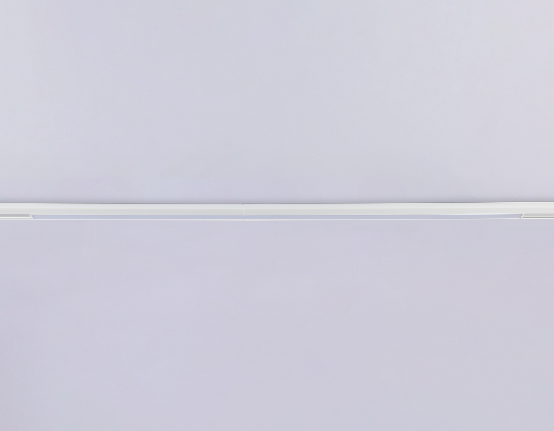 Светильник светодиодный трековый для шинопровода Magnetic GL4012 WH белый IP20 36W 4200K 48V 900*22*45