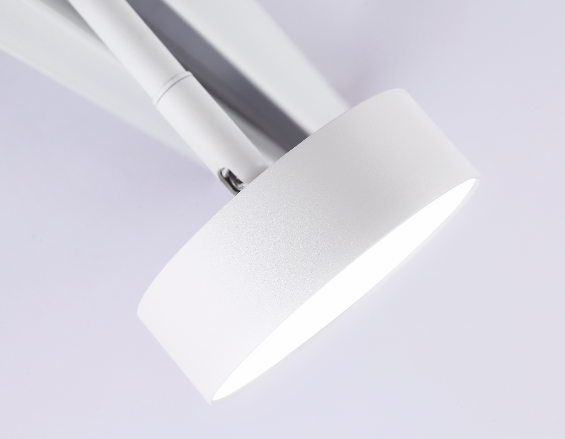 Светильник светодиодный трековый для шинопровода Magnetic GL3852 WH белый IP20 12W 4200K 48V D95*30