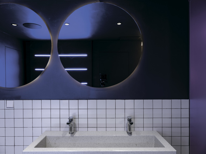 Встраиваемый светильник Atom GU10 1x50Вт Maytoni Technical DL023-2-01B (dl023-2-01b)