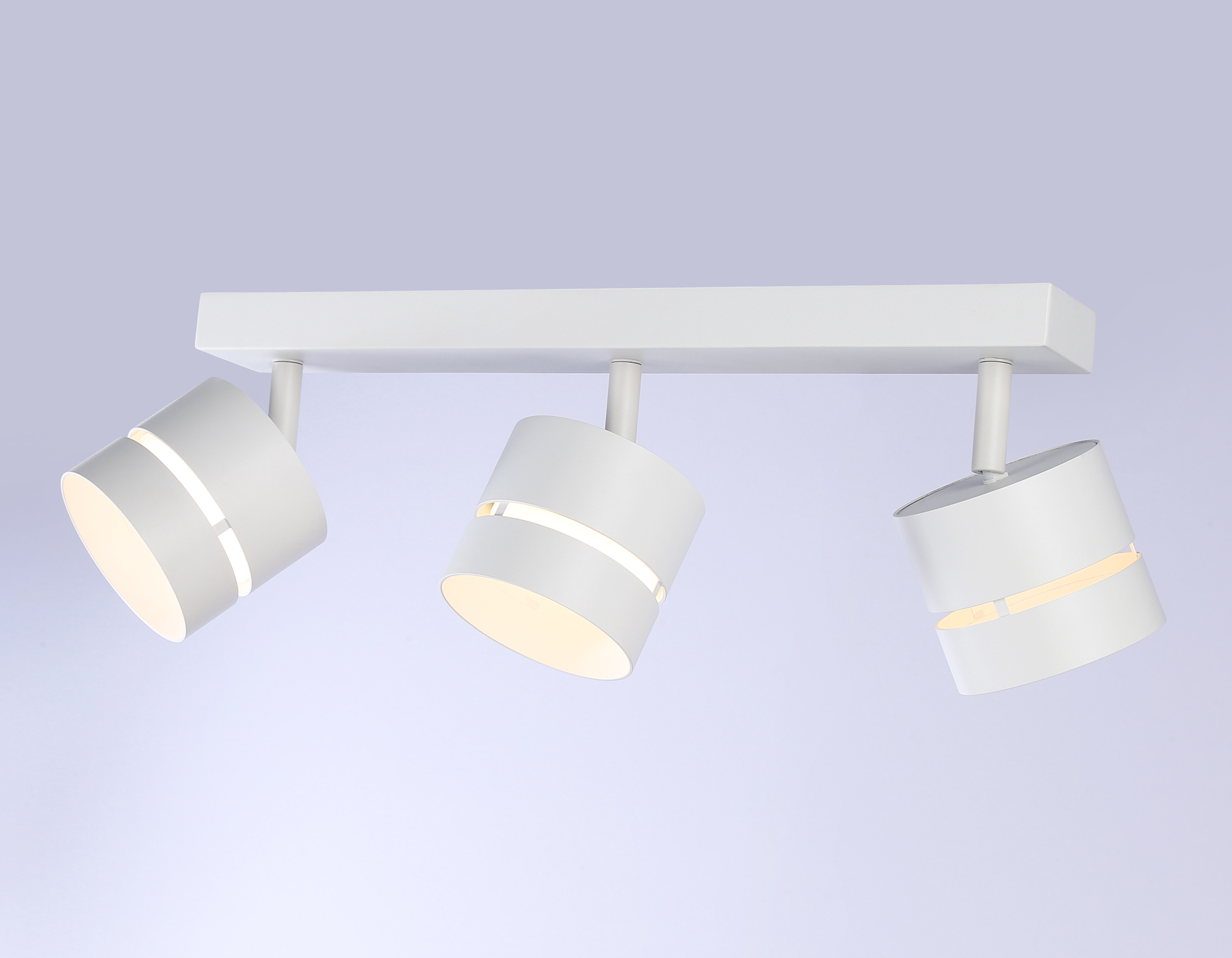 Светильник накладной поворотный со сменной лампой GU10 TN71062/3 WH белый GX53/3 max 12W 405*85*150