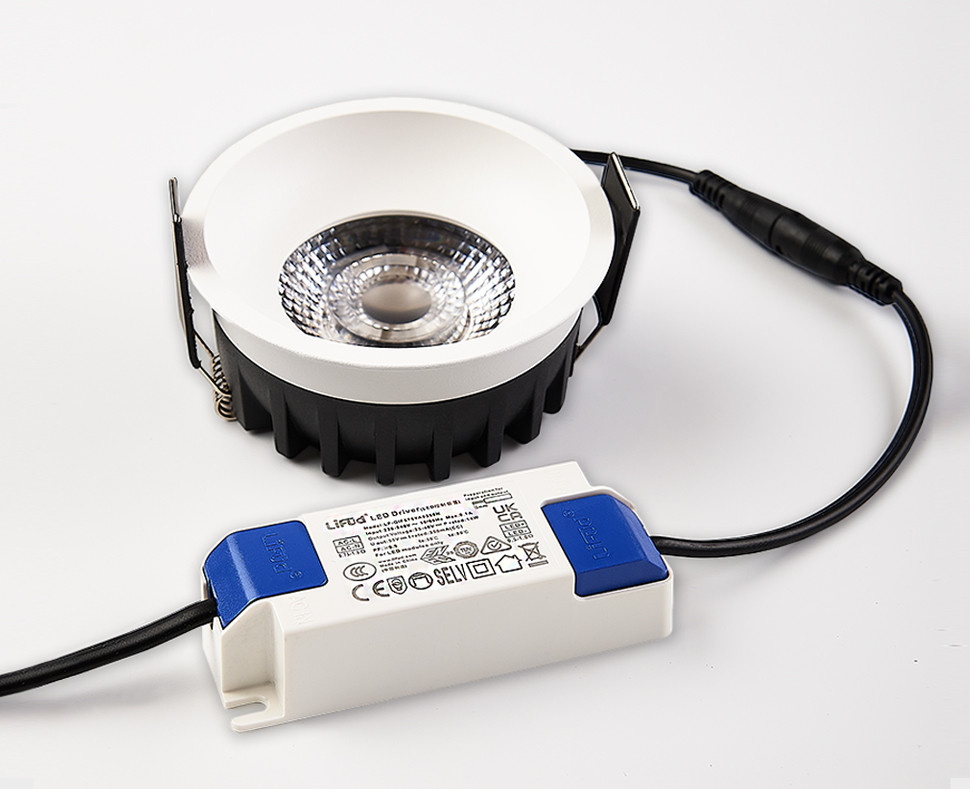 IT08-8032 white 3000K светильник встраиваемый