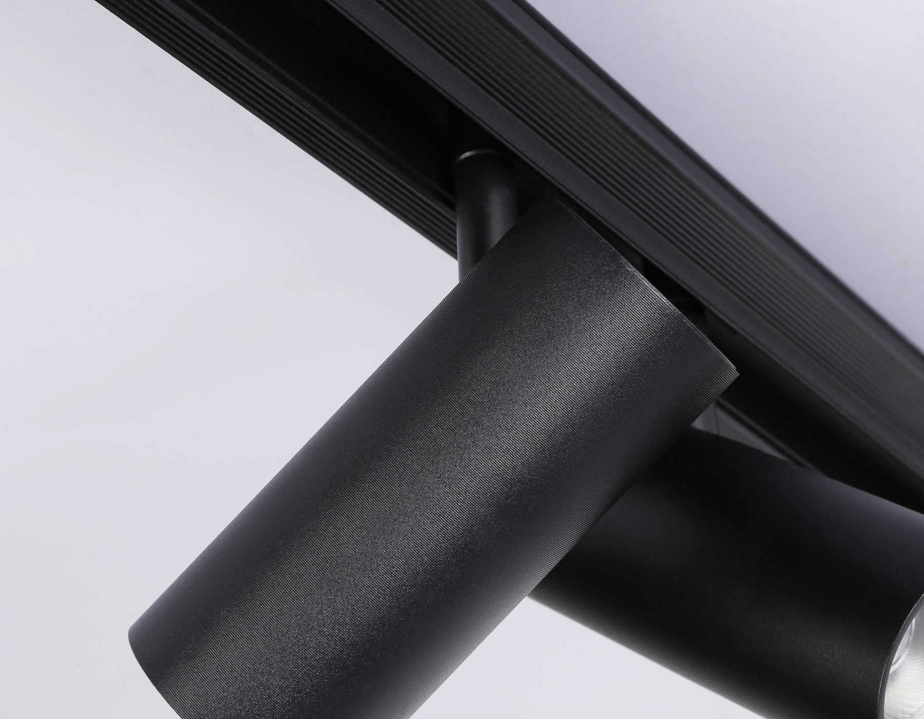 Светильник светодиодный трековый для шинопровода Magnetic GL3902/2 BK черный LED 20W 4200К 48V 24° 180*45*182