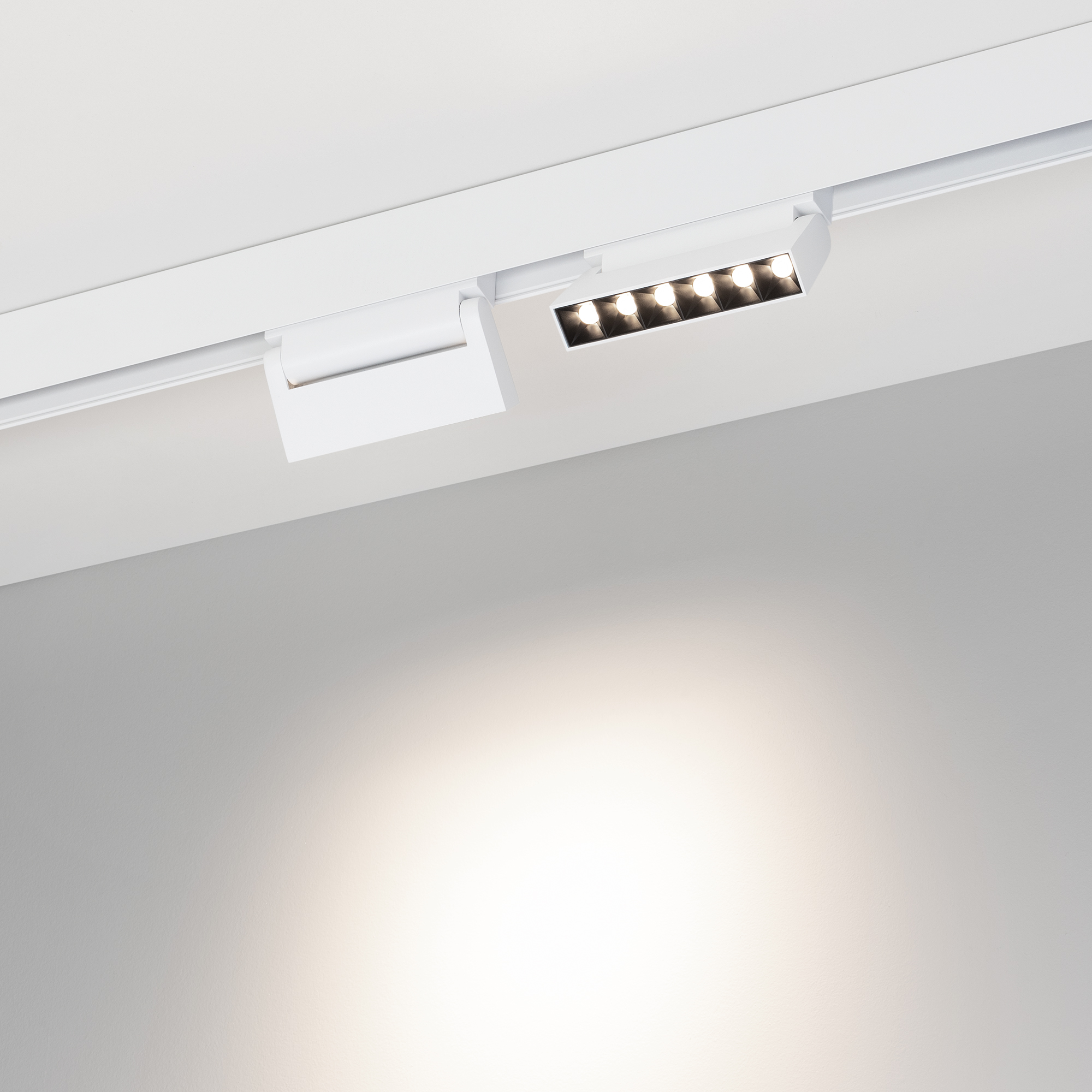 Светильник MAG-ORIENT-LASER-FOLD-S195-6W Day4000 (WH, 30 deg, 48V) (Arlight, IP20 Металл, 5 лет) 035860