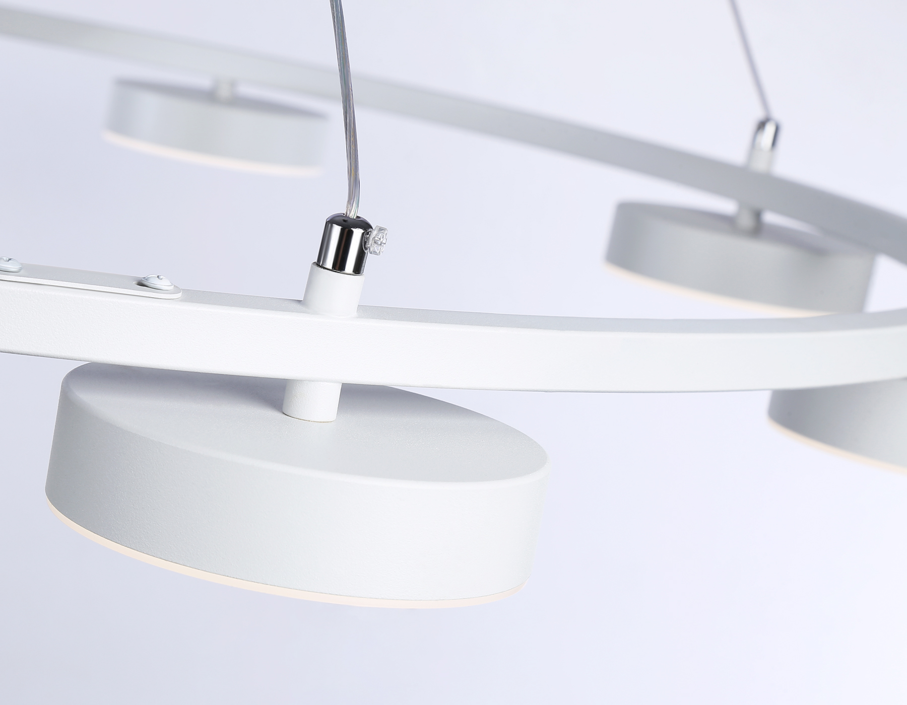 Подвесной светодиодный светильник с пультом FL51761/1+8 WH белый 3000K/4200K/6400K 67W D1000*1000 (ПДУ ИК)